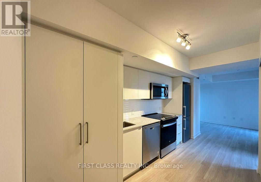 719 - 500 Wilson Avenue, Toronto, Ontario  M3H 0E5 - Photo 3 - C12809152