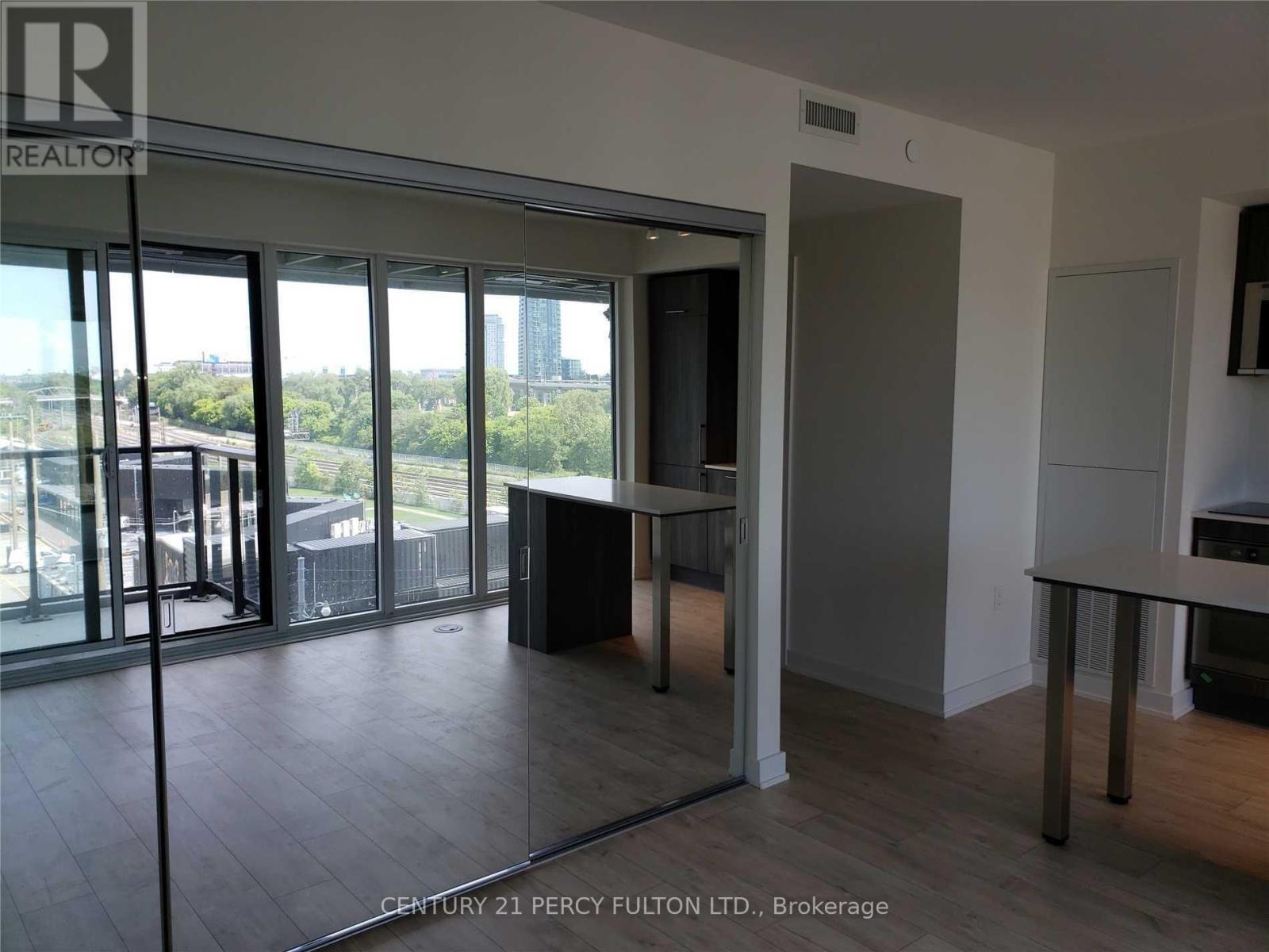 412w - 27 Bathurst Street, Toronto, Ontario  M5V 2P1 - Photo 2 - C12809184