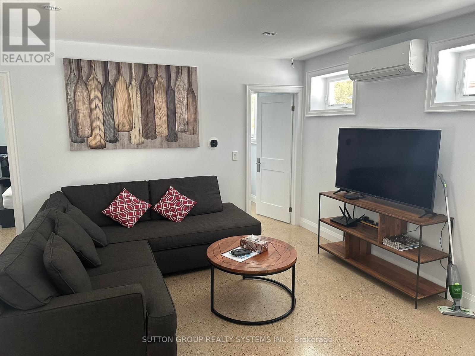 1054 Lawson Road, Tiny, Ontario  L0L 1P0 - Photo 10 - S12809164