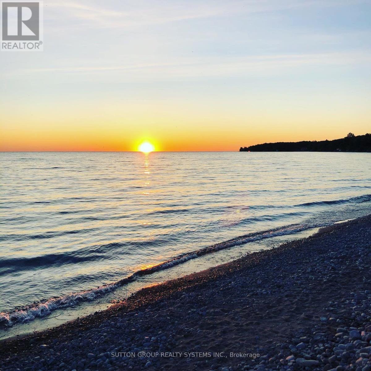 1054 Lawson Road, Tiny, Ontario  L0L 1P0 - Photo 3 - S12809164