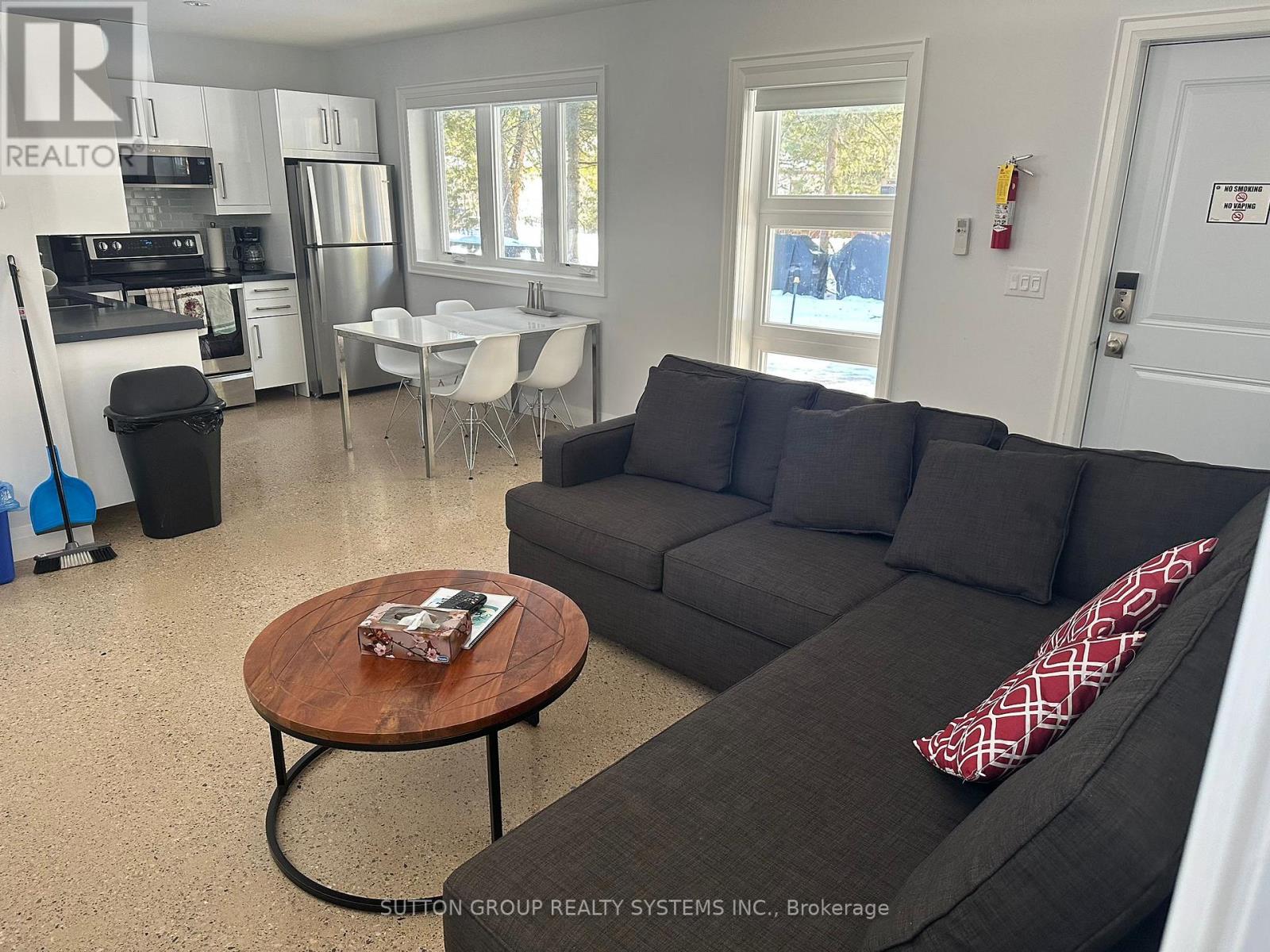 1054 Lawson Road, Tiny, Ontario  L0L 1P0 - Photo 7 - S12809164