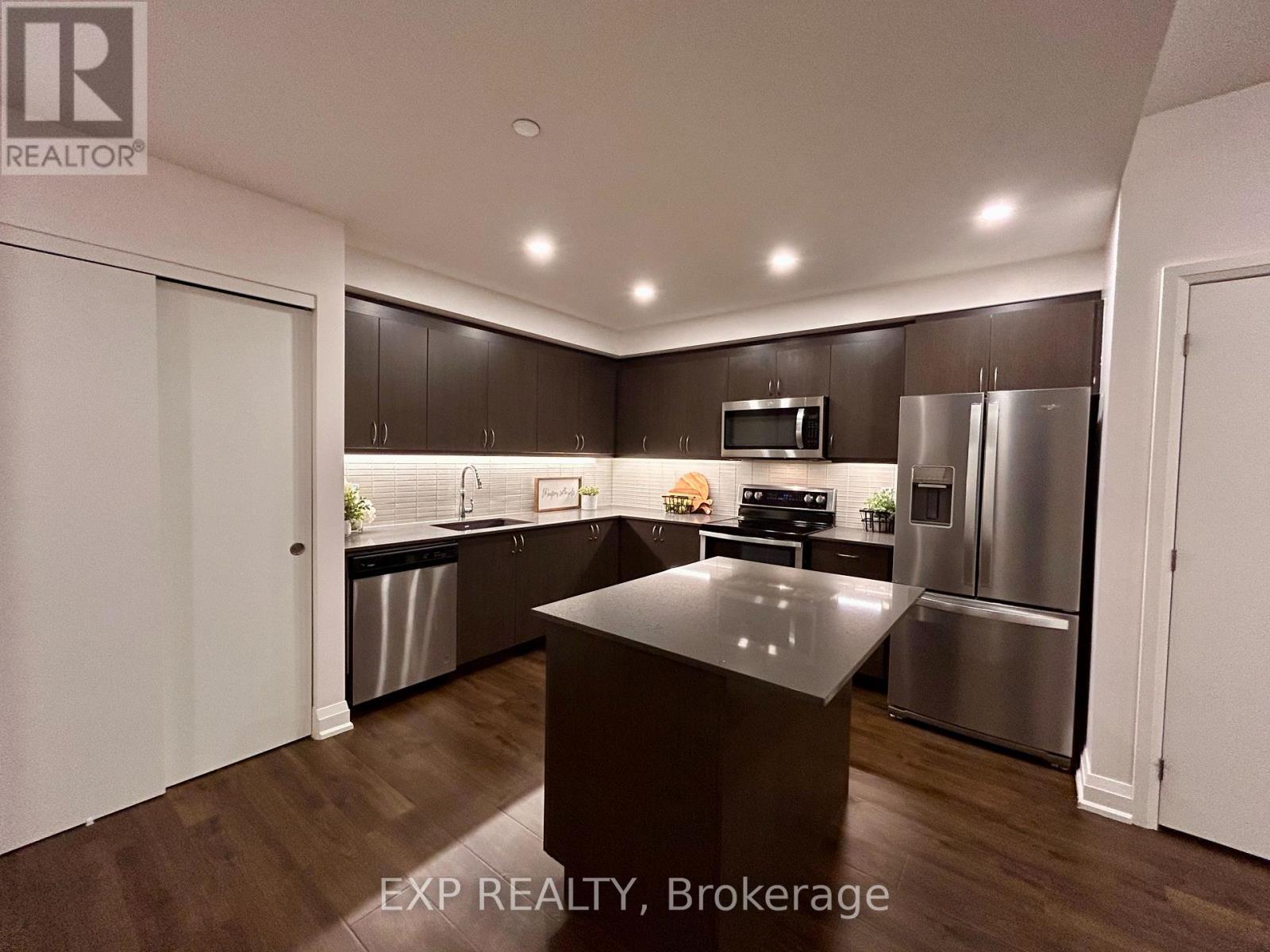 58 Lakeside Terrace, Barrie, Ontario  L4M 0L5 - Photo 8 - S12809172