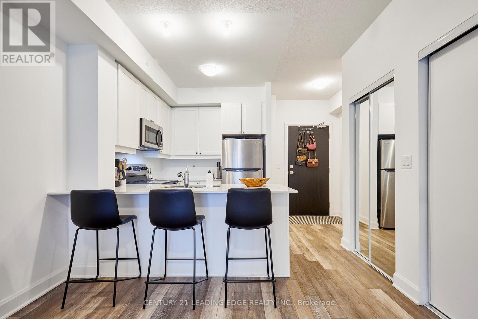 105 - 50 Lakebreeze Drive, Clarington, Ontario  L1B 0V9 - Photo 4 - E12805986