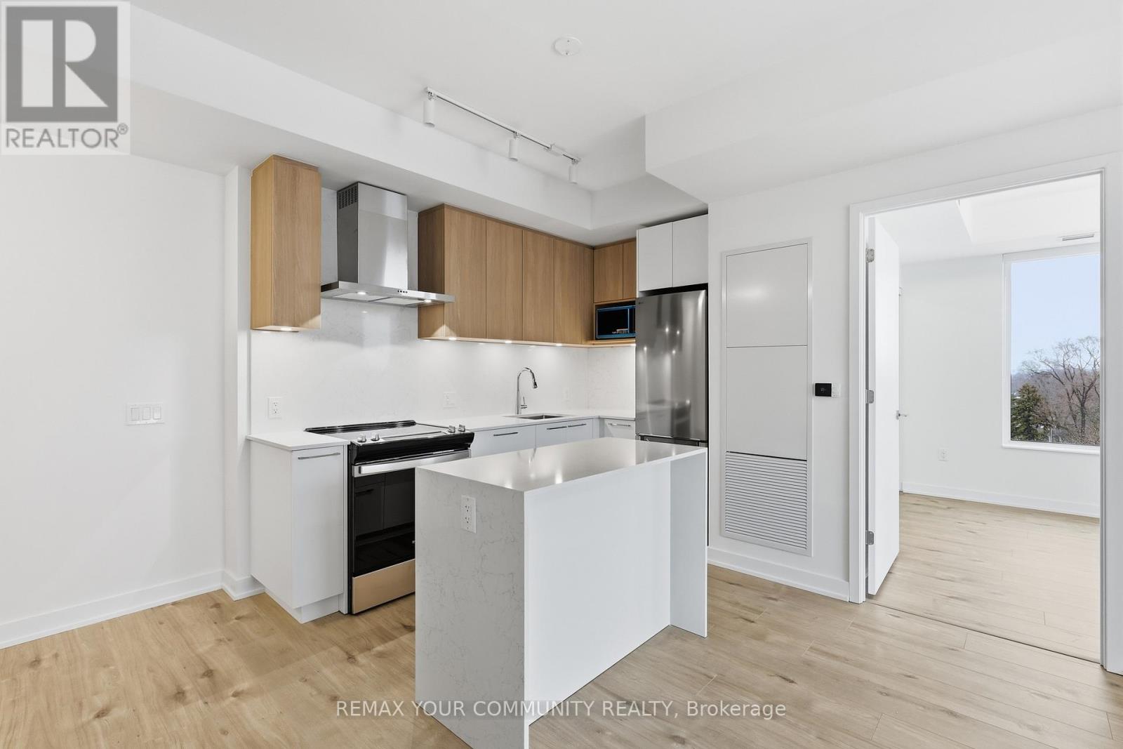 521 - 500 Plains Road E, Burlington, Ontario  L7T 2E1 - Photo 7 - W12809150