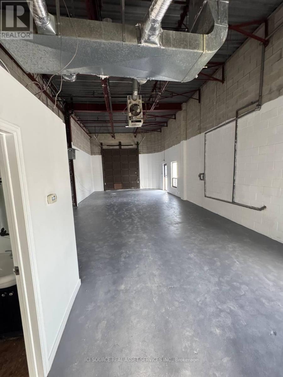 Unit # 1 C-North - 18 Strathearn Avenue, Brampton, Ontario  L6T 4Y2 - Photo 7 - W12809182