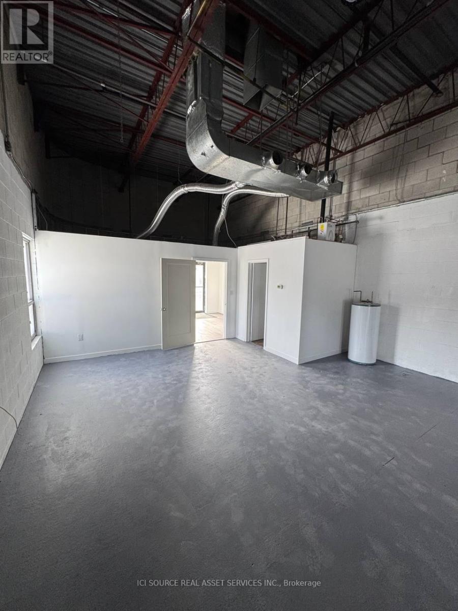 Unit # 1 C-North - 18 Strathearn Avenue, Brampton, Ontario  L6T 4Y2 - Photo 8 - W12809182