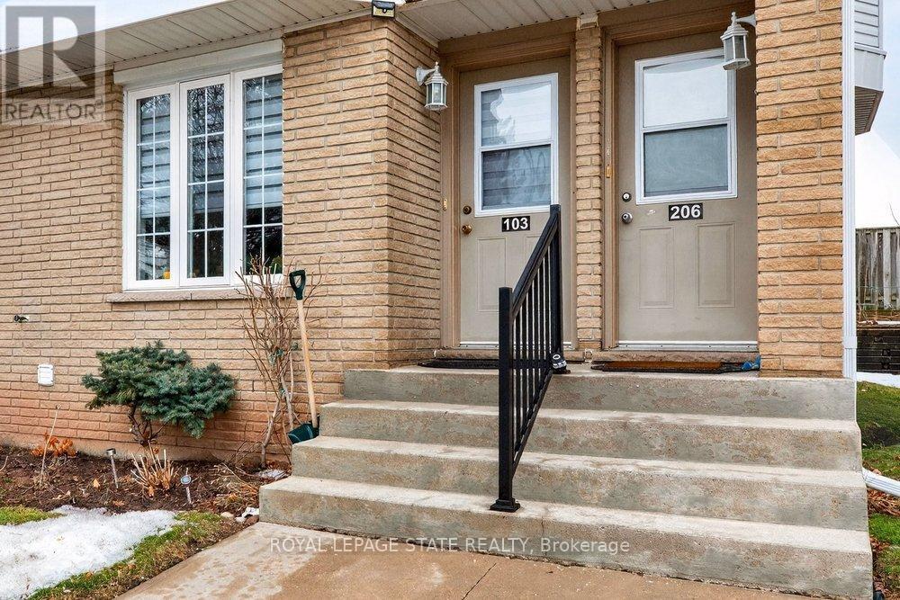 206 - 511 Highway 8, Hamilton, Ontario  L8G 1G4 - Photo 3 - X12809170