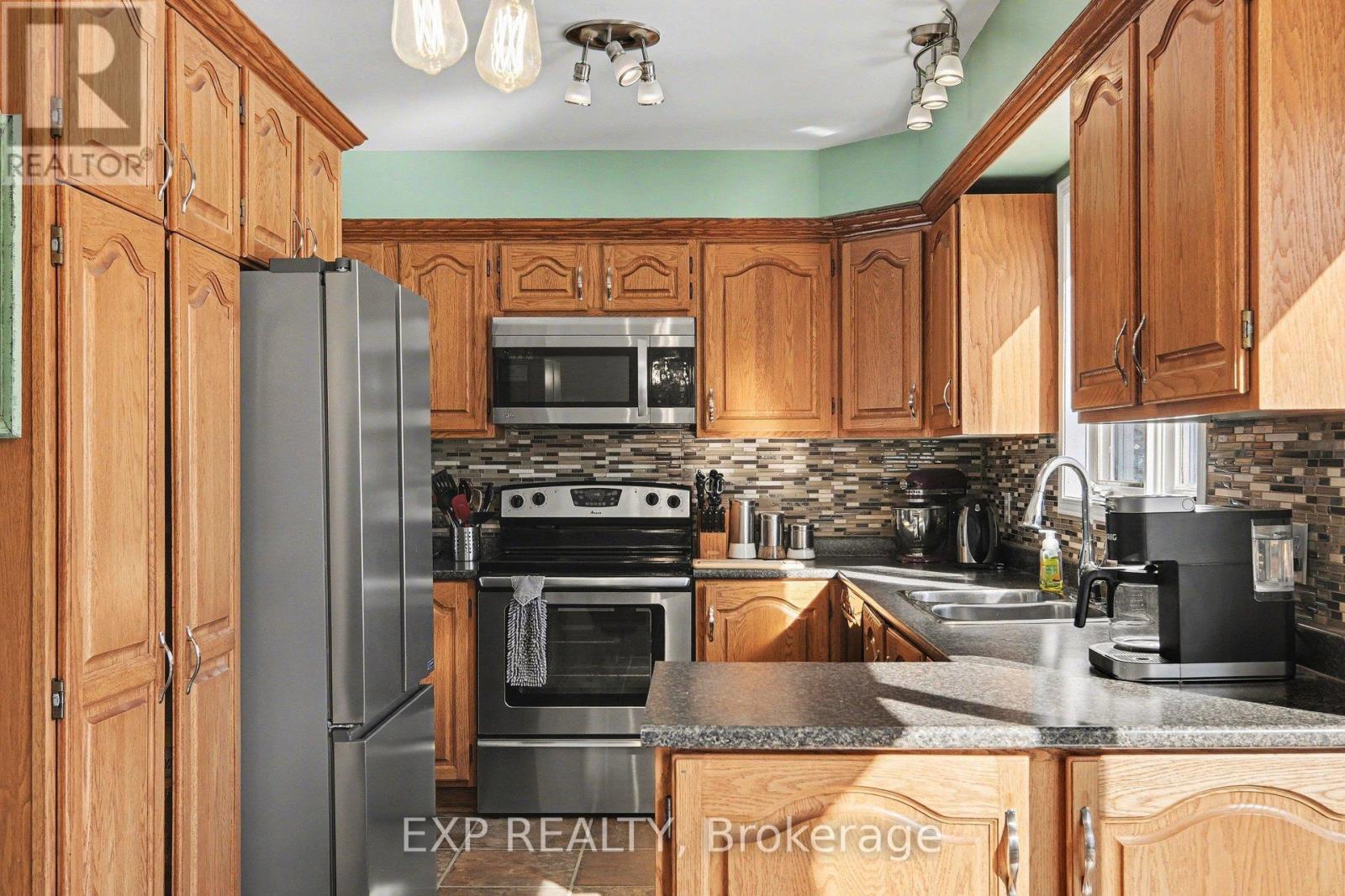 1284 Old Carriage Lane, North Dundas, Ontario  K0C 2K0 - Photo 10 - X12809206