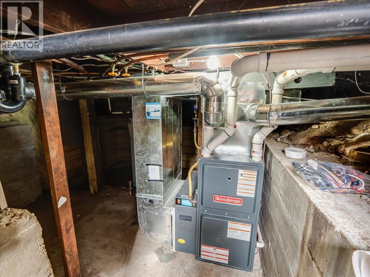 1522 Third Avenue, Trail, British Columbia  V1R 1P7 - Photo 29 - 10376498