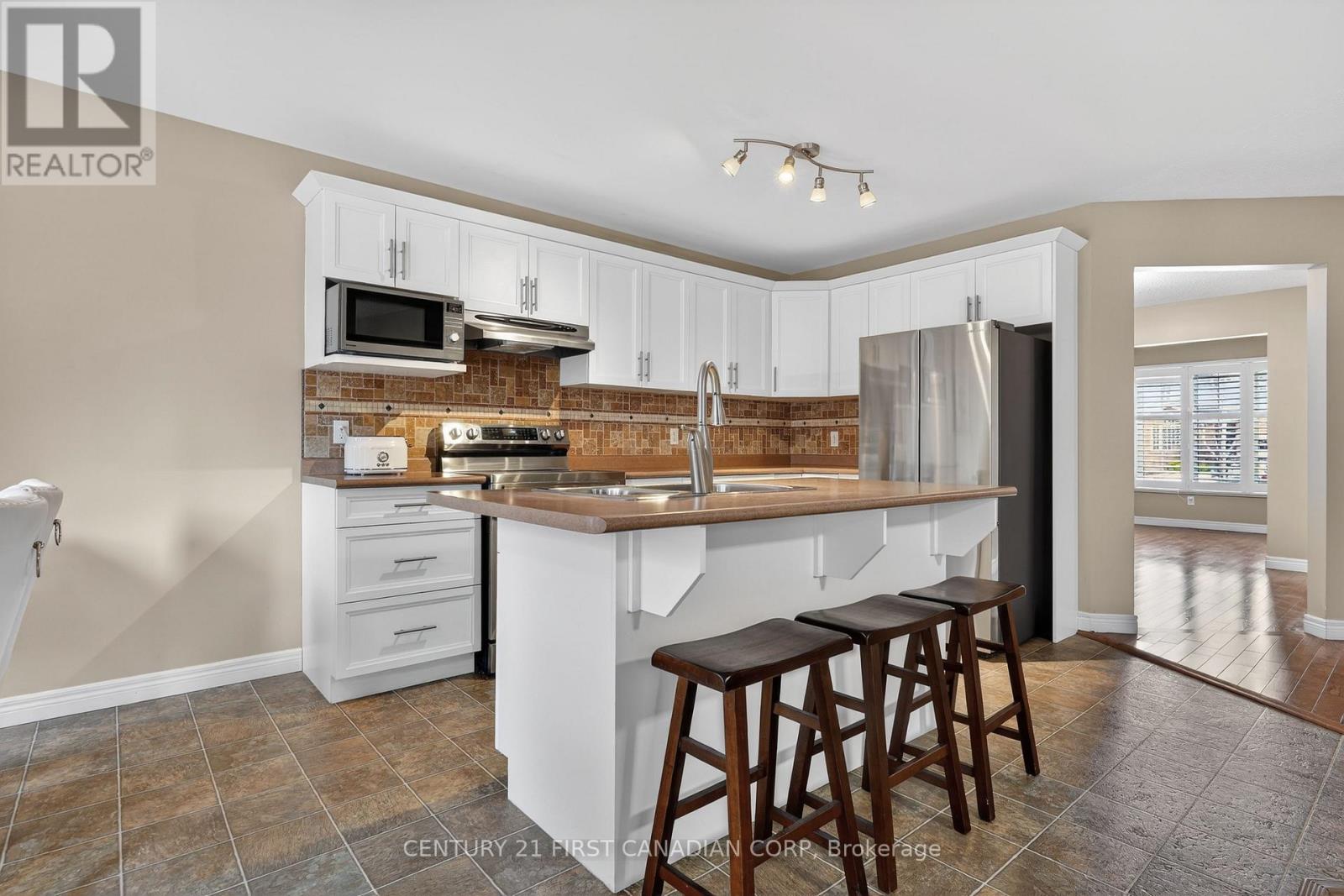 1063 Thornley Street, London South, Ontario  N6K 4V4 - Photo 12 - X12809204