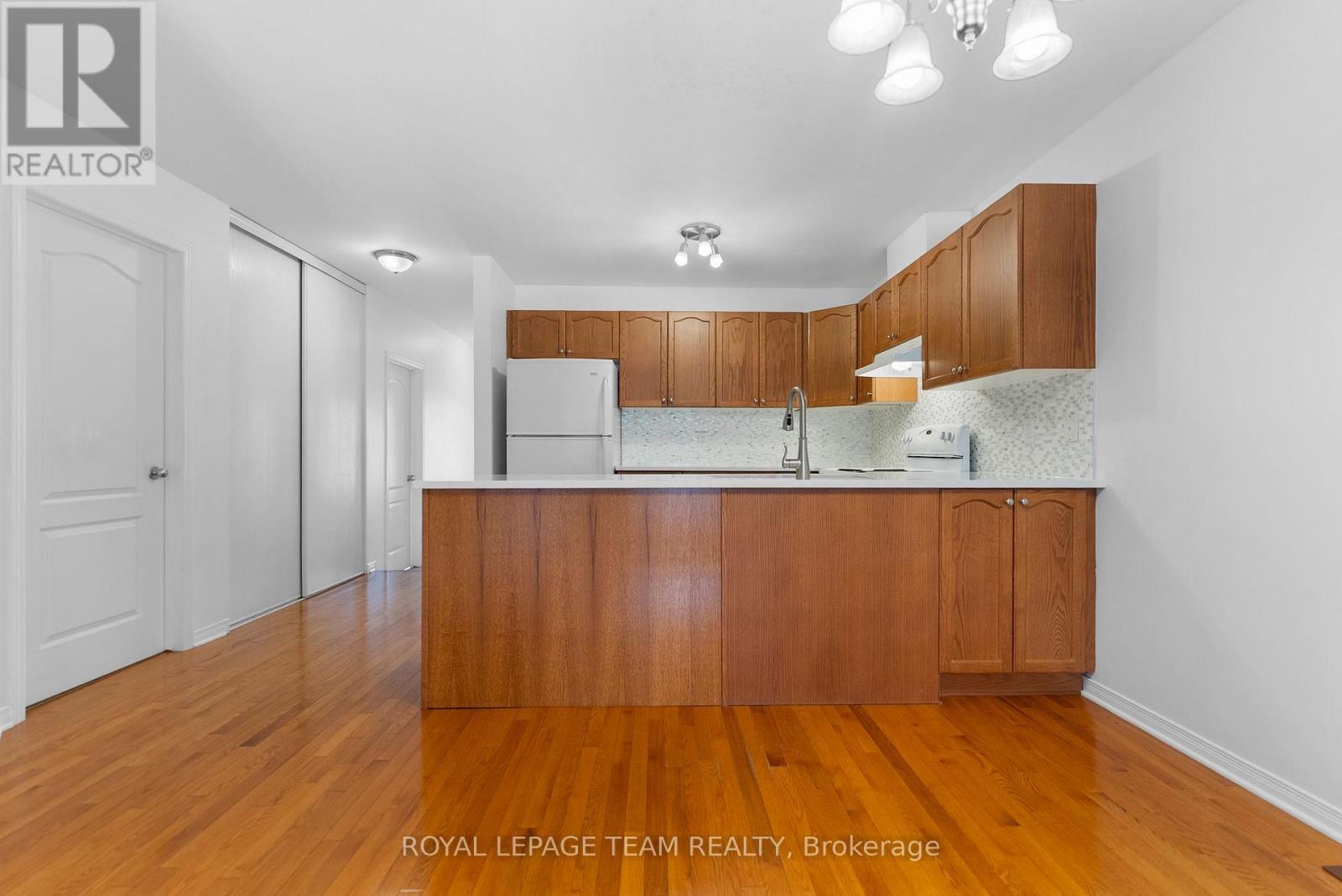 56 Frieday Street, Arnprior, Ontario  K7S 0A6 - Photo 11 - X12809218