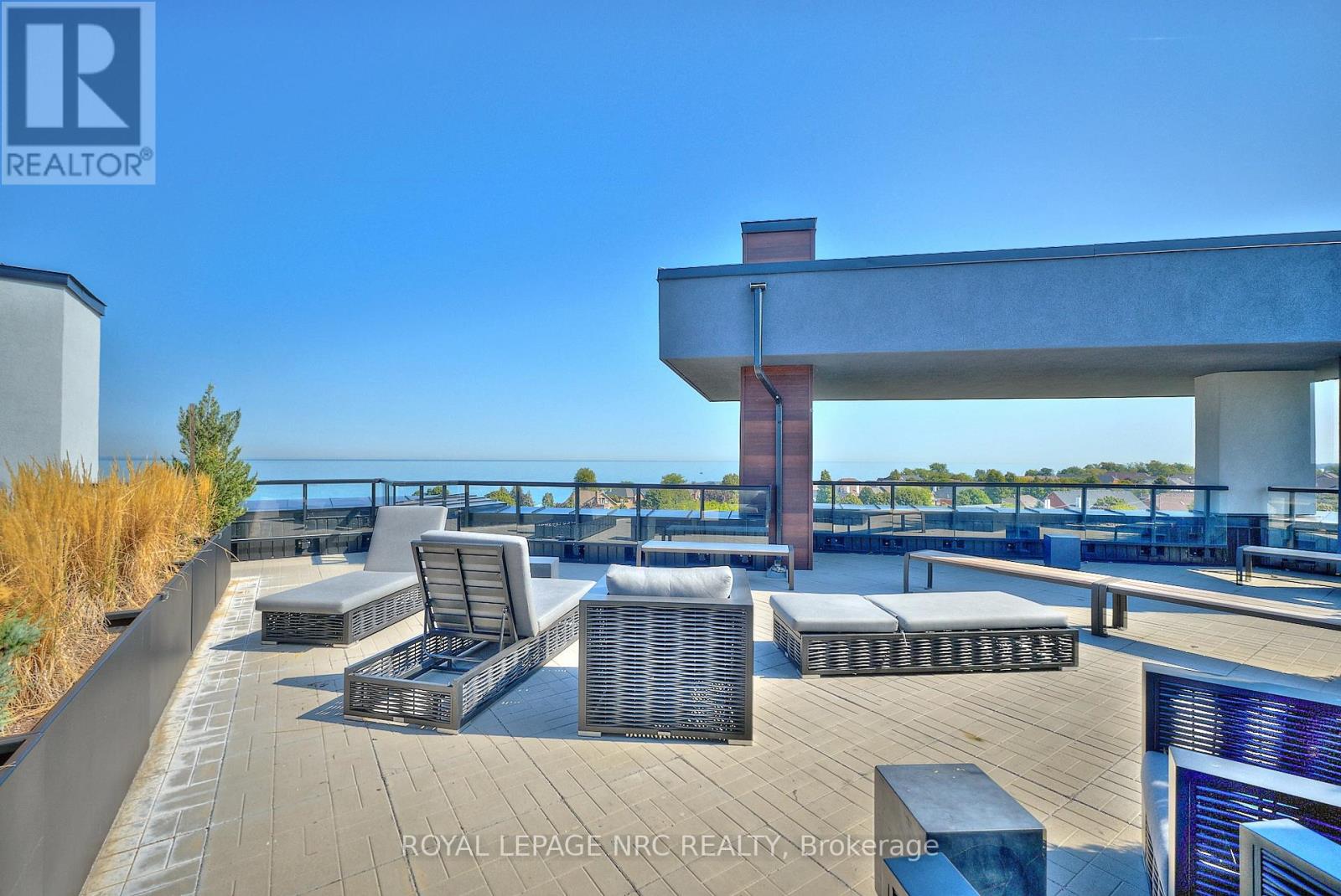 221 - 600 North Service Road, Hamilton (Lakeshore), Ontario  L8E 0L2 - Photo 15 - X12809232