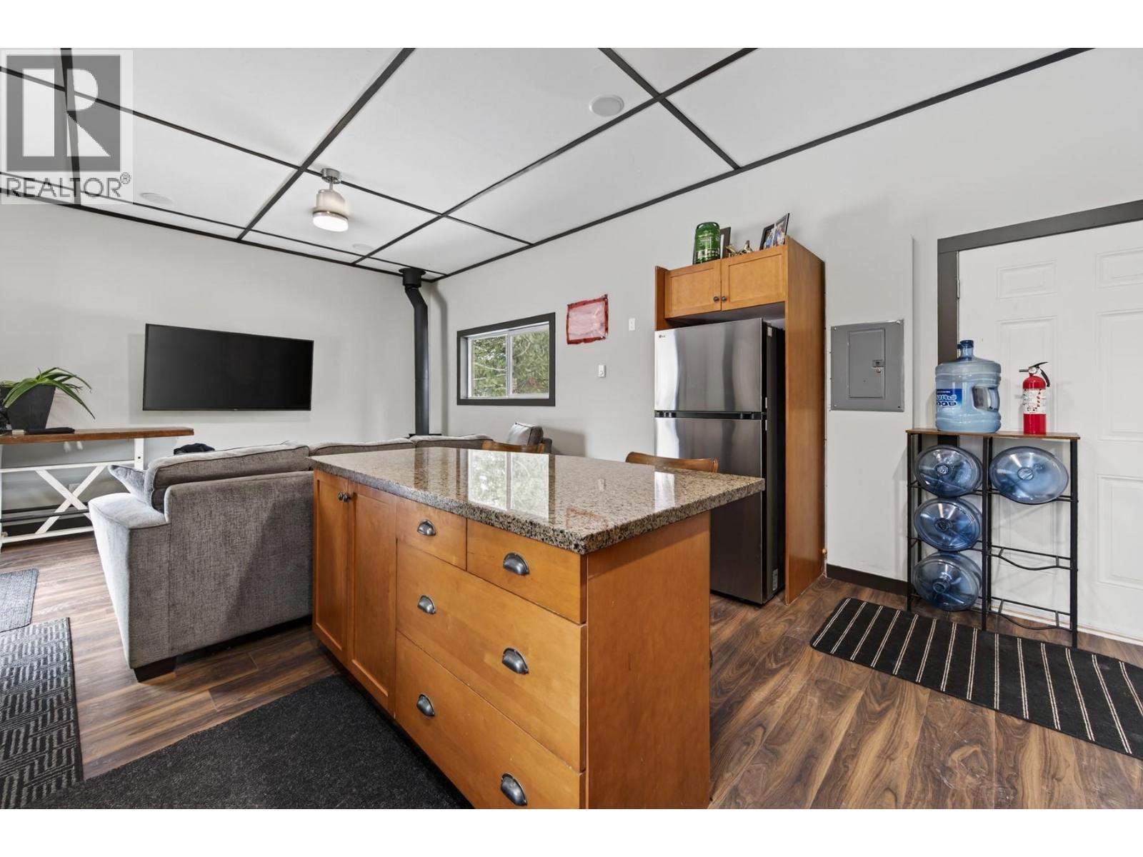 597 Wild Rose Drive, Merritt, British Columbia  V1K 1B8 - Photo 10 - 10376563