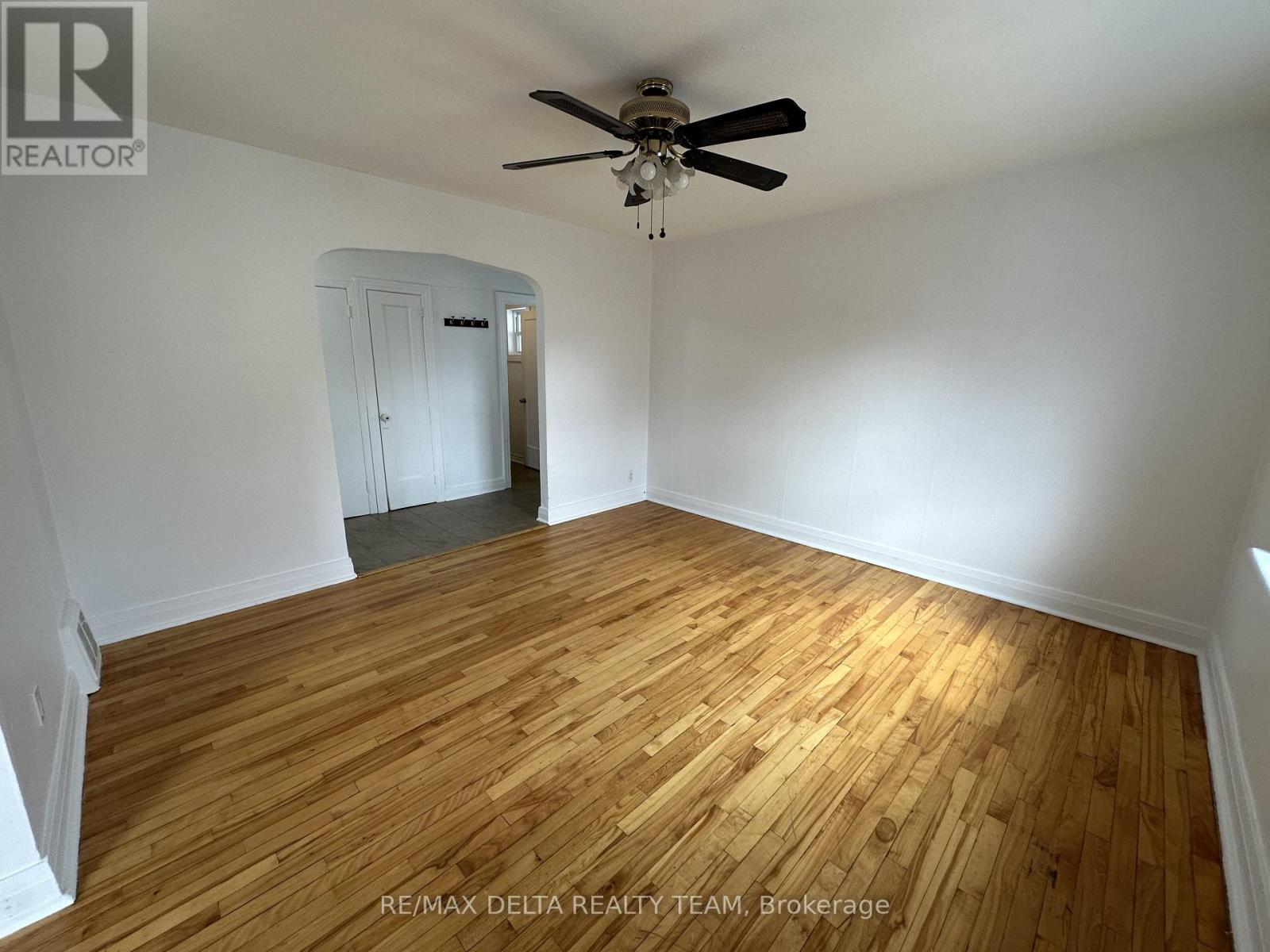 2 - 273 Shakespeare Street, Ottawa, Ontario  K1L 5M7 - Photo 8 - X12673120