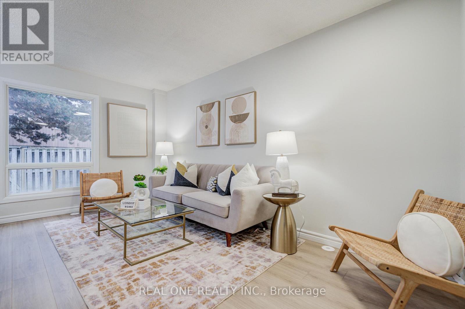 81 Elsa Vine Way, Toronto, Ontario  M2J 4H8 - Photo 3 - C12809248