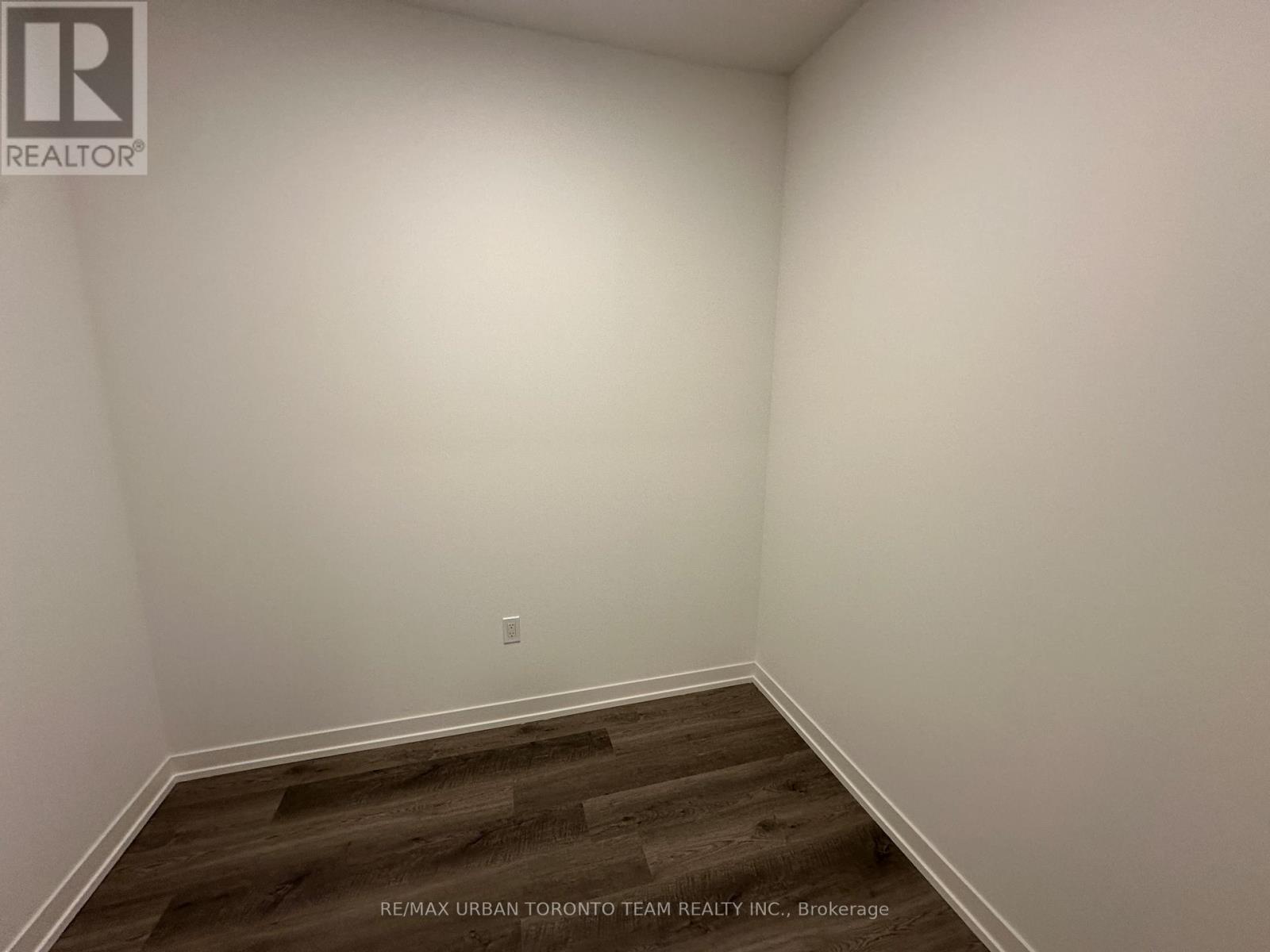 5915 - 8 Interchange Way, Vaughan, Ontario  L4K 5Z7 - Photo 14 - N12809236