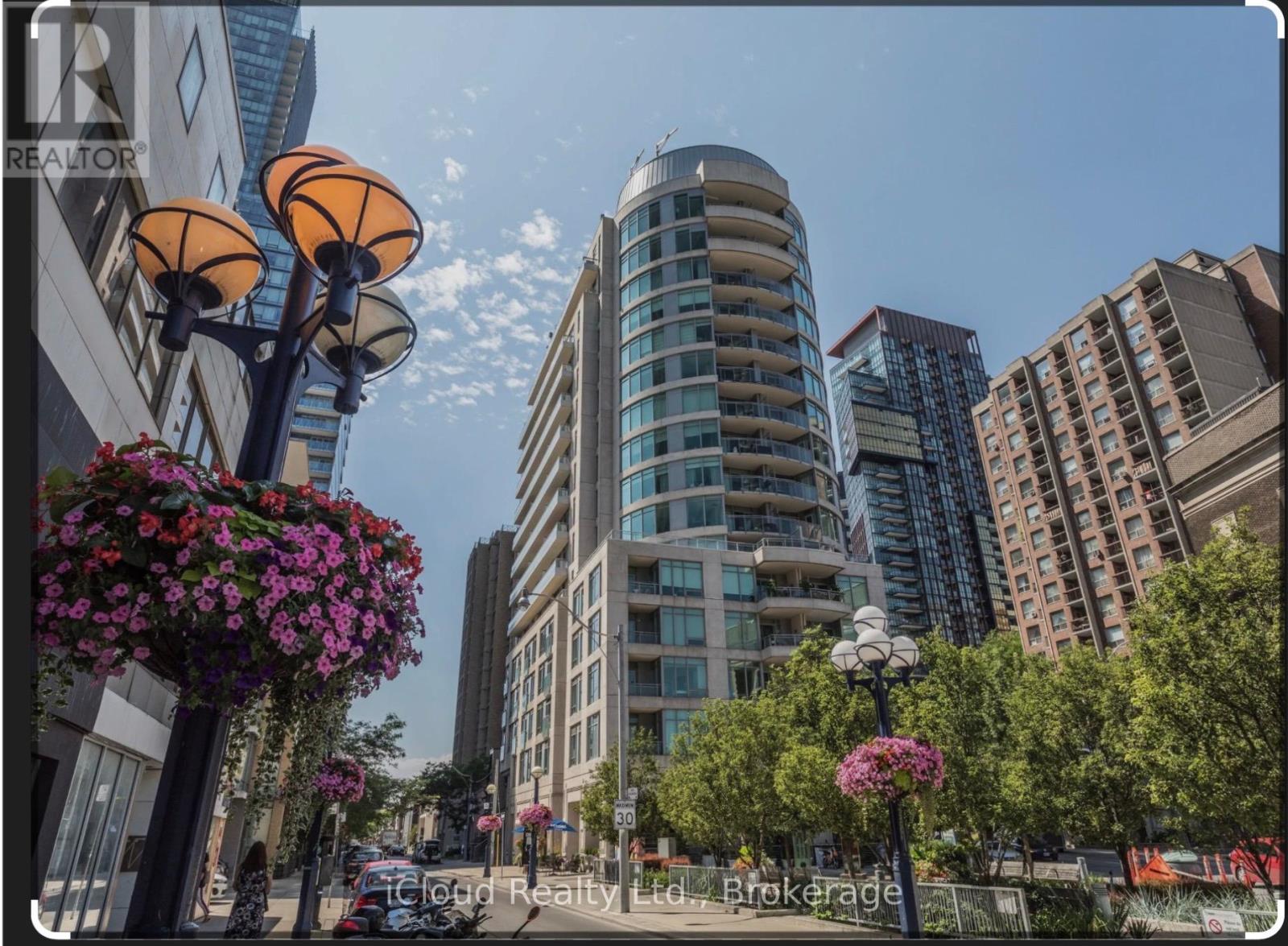 604 - 8 Scollard Street, Toronto, Ontario  M5R 1E9 - Photo 1 - C12809242