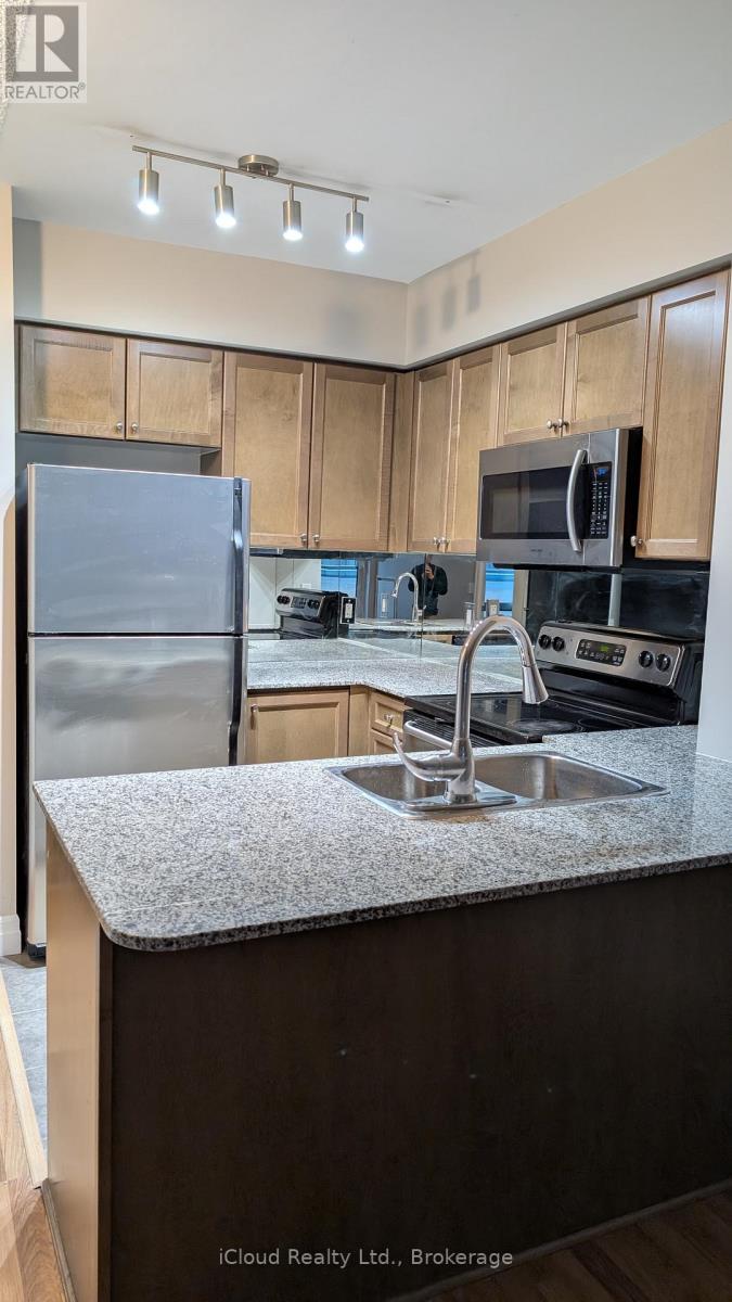 604 - 8 Scollard Street, Toronto, Ontario  M5R 1E9 - Photo 4 - C12809242