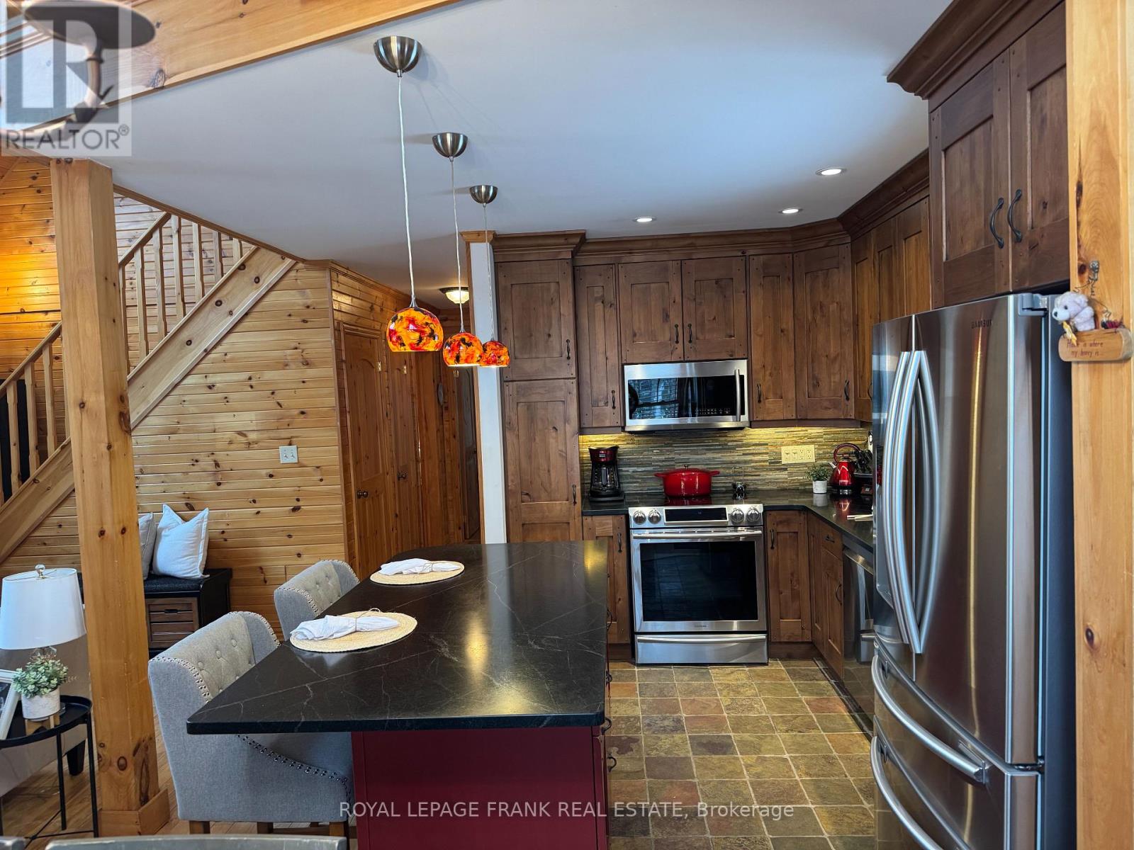 120 Sugarbush Crescent, Trent Lakes, Ontario  K0L 1J0 - Photo 6 - X12702576