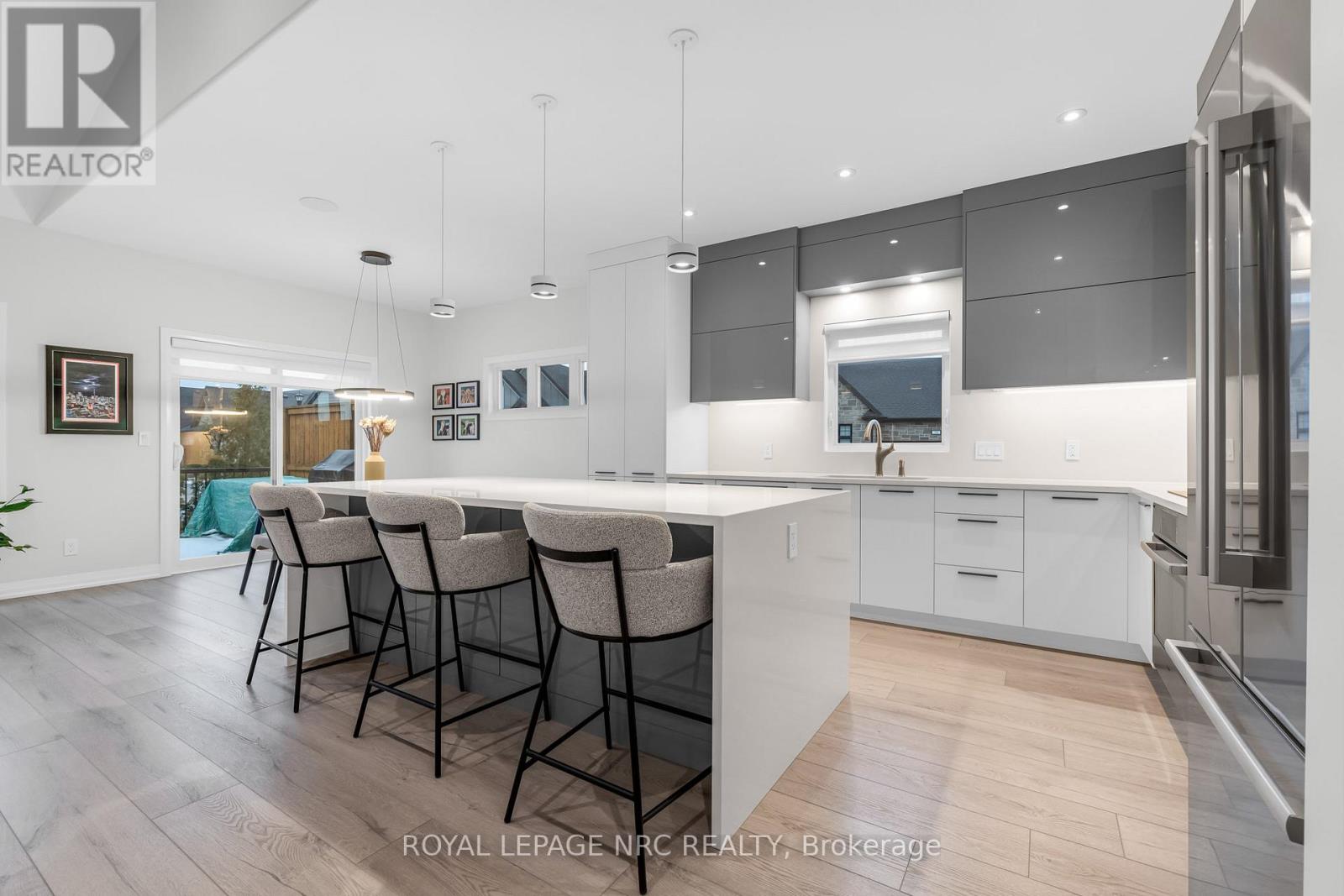 93 - 154 Port Robinson Road, Pelham, Ontario  L3E 0B8 - Photo 3 - X12700316