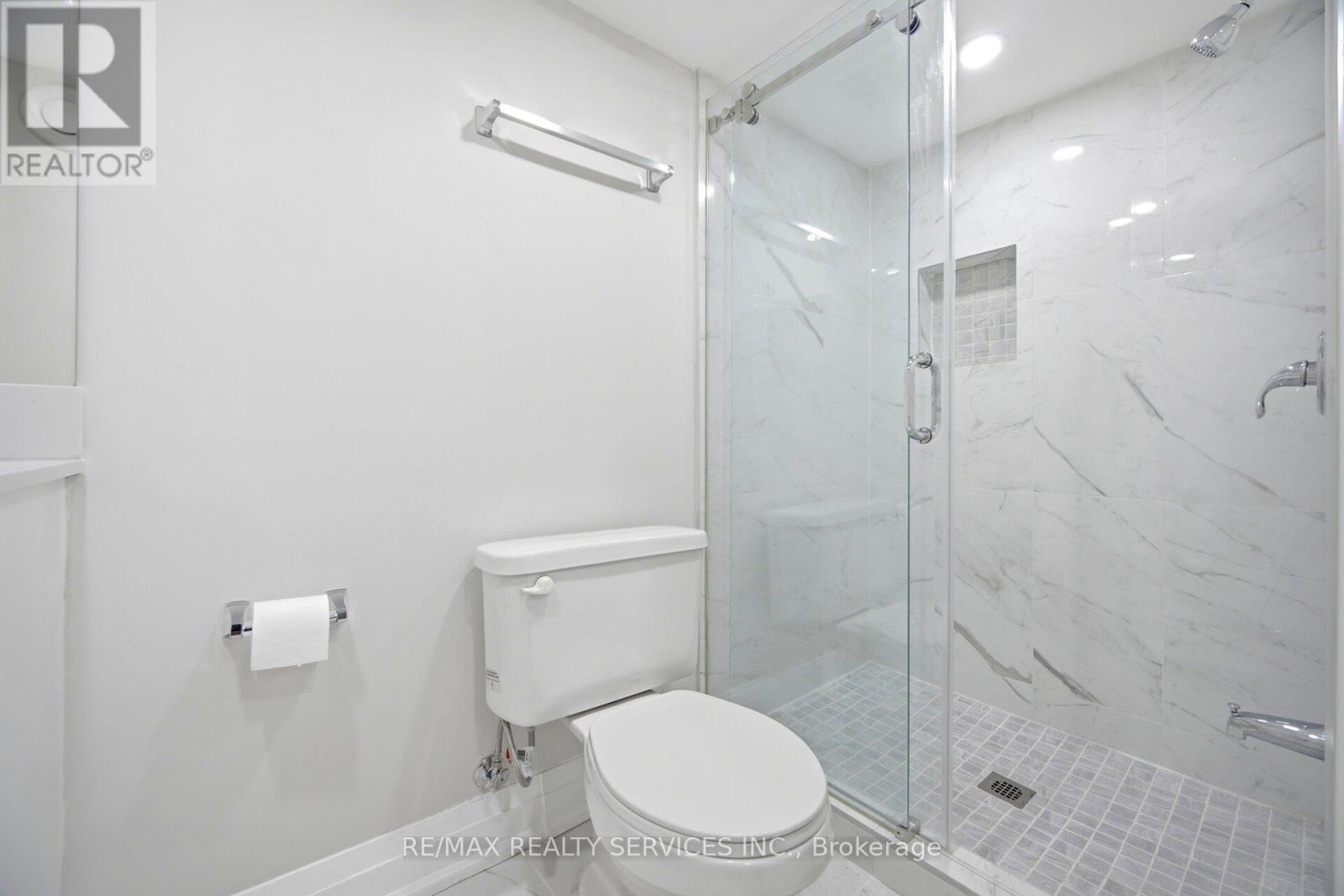 Bsmt - 5 Streamline Drive, Brampton, Ontario L6V 4S6 - Photo 25 - W12809202