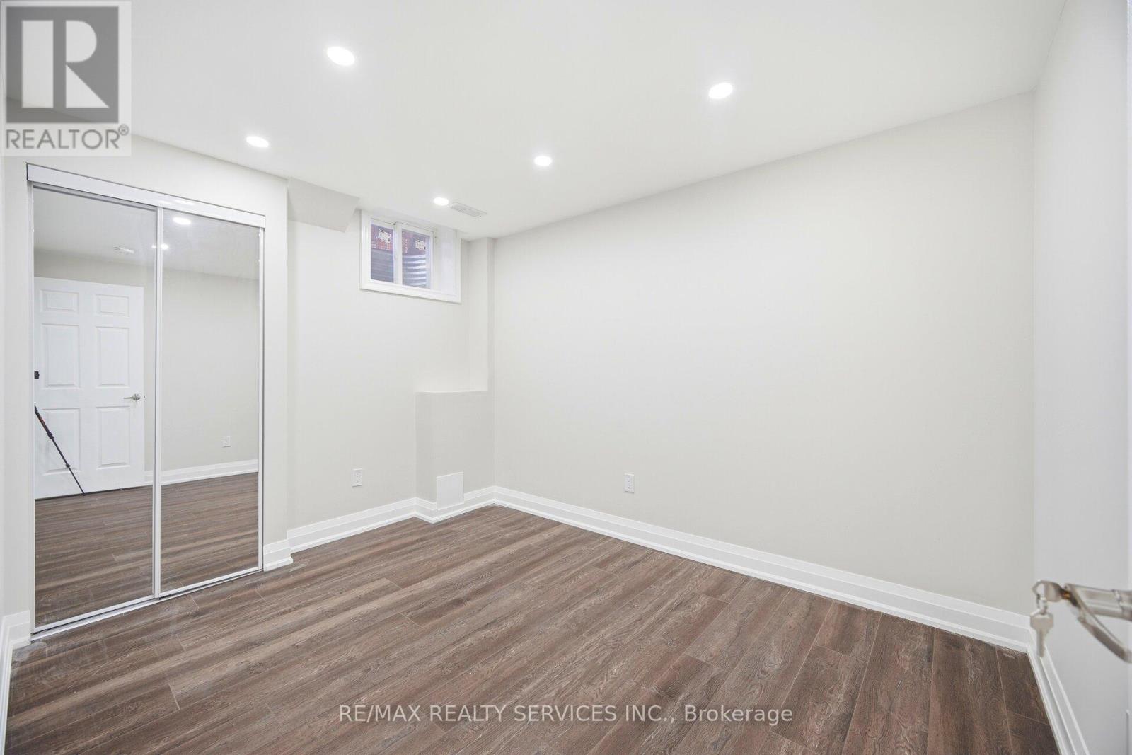 Bsmt - 5 Streamline Drive, Brampton, Ontario L6V 4S6 - Photo 26 - W12809202