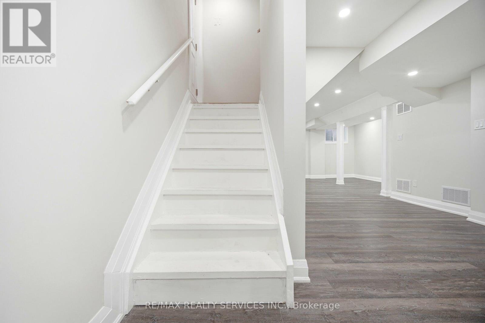 Bsmt - 5 Streamline Drive, Brampton, Ontario L6V 4S6 - Photo 7 - W12809202