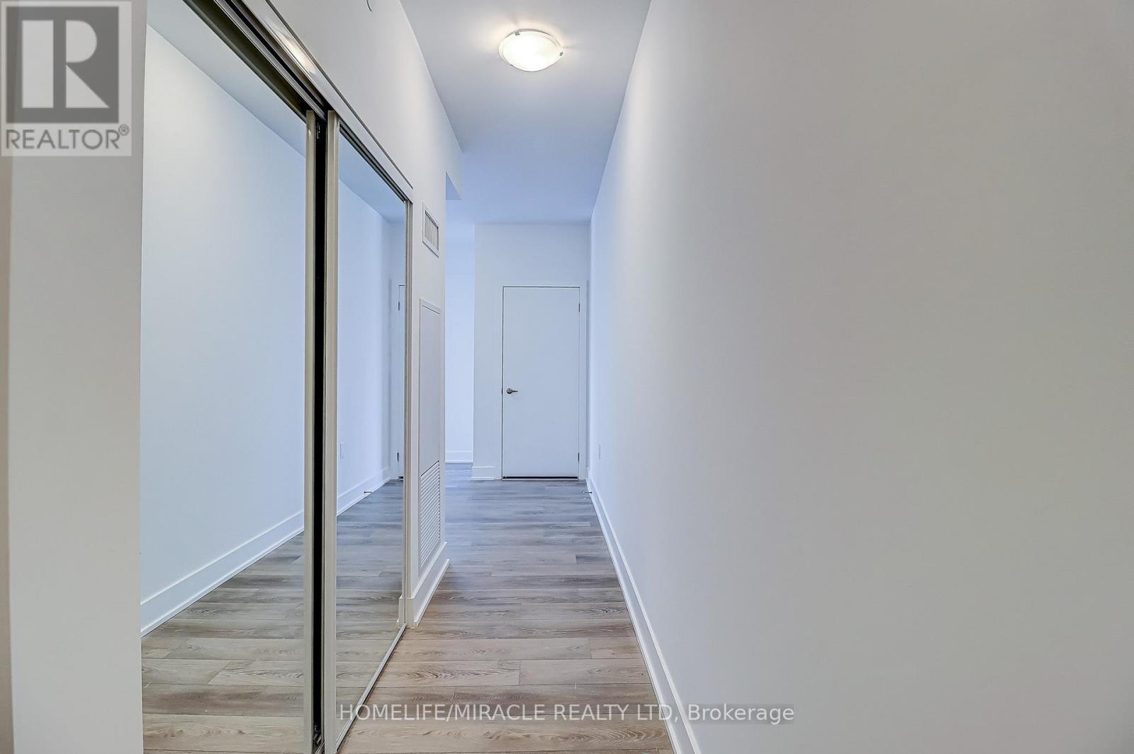 2088 James Street, Burlington, Ontario  L7R 0H2 - Photo 16 - W12809214