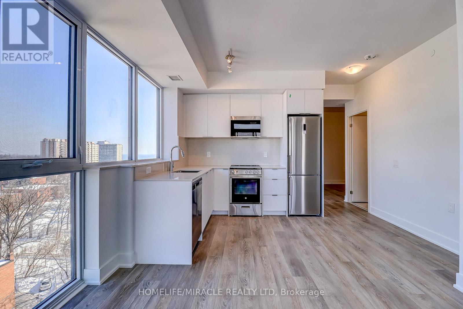 2088 James Street, Burlington, Ontario  L7R 0H2 - Photo 7 - W12809214