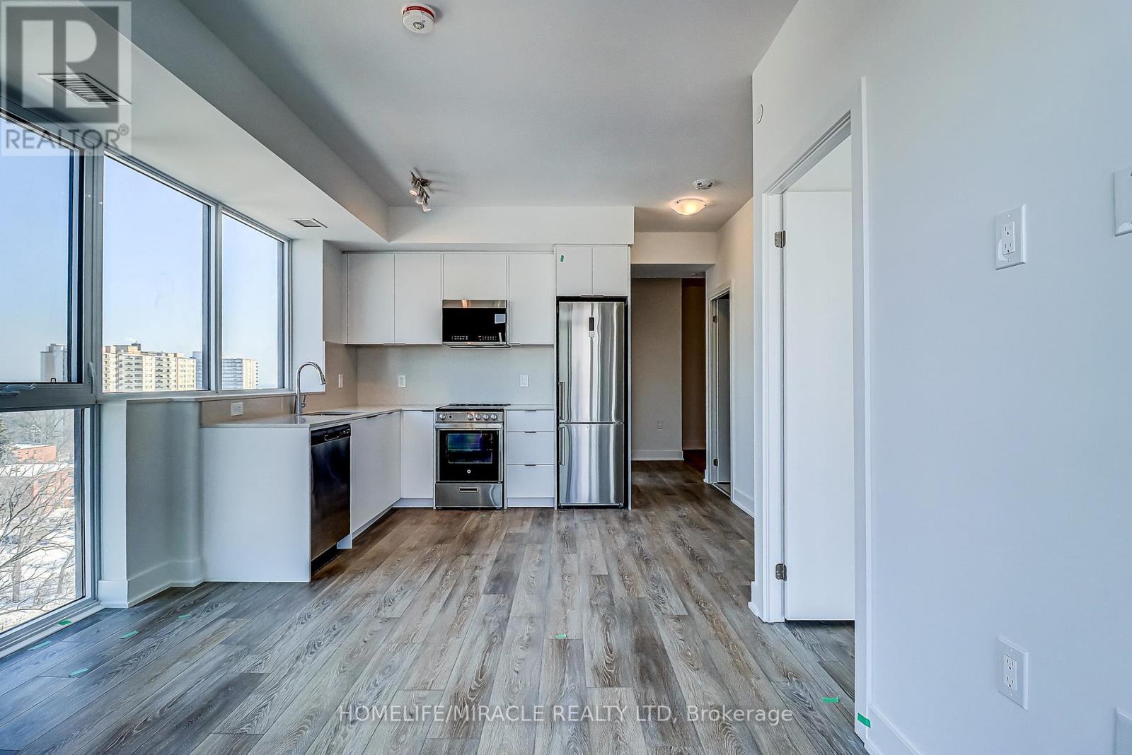 2088 James Street, Burlington, Ontario  L7R 0H2 - Photo 8 - W12809214