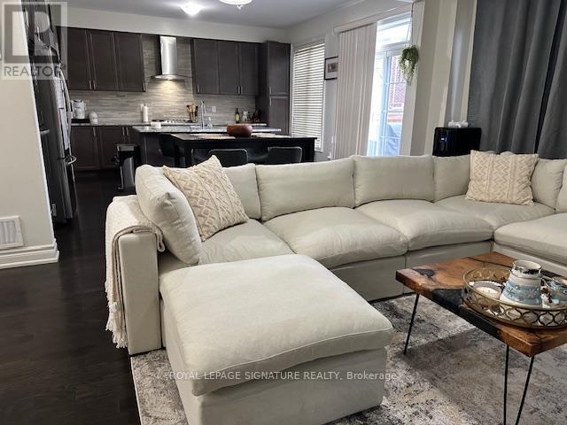 1317 Raspberry Terrace, Milton, Ontario  L9E 1N3 - Photo 13 - W12809258