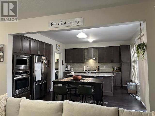 1317 Raspberry Terrace, Milton, Ontario  L9E 1N3 - Photo 9 - W12809258