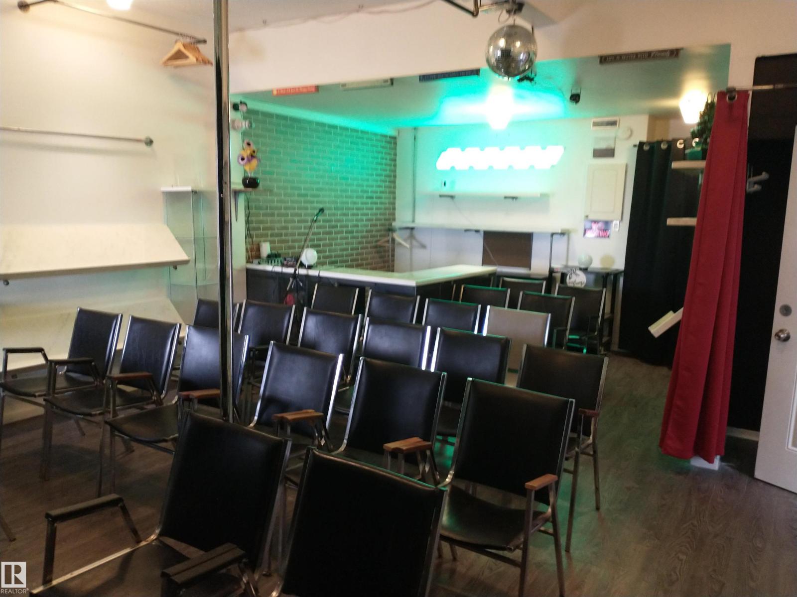 12742 Fort Rd Nw, Edmonton, Alberta  T5A 1A6 - Photo 16 - E4474019