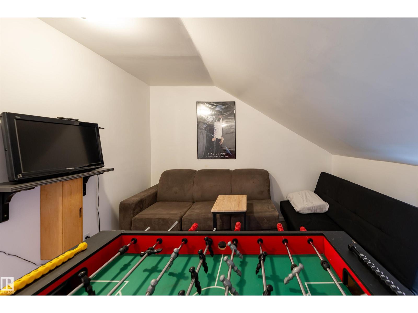 12742 Fort Rd Nw, Edmonton, Alberta  T5A 1A6 - Photo 32 - E4474019