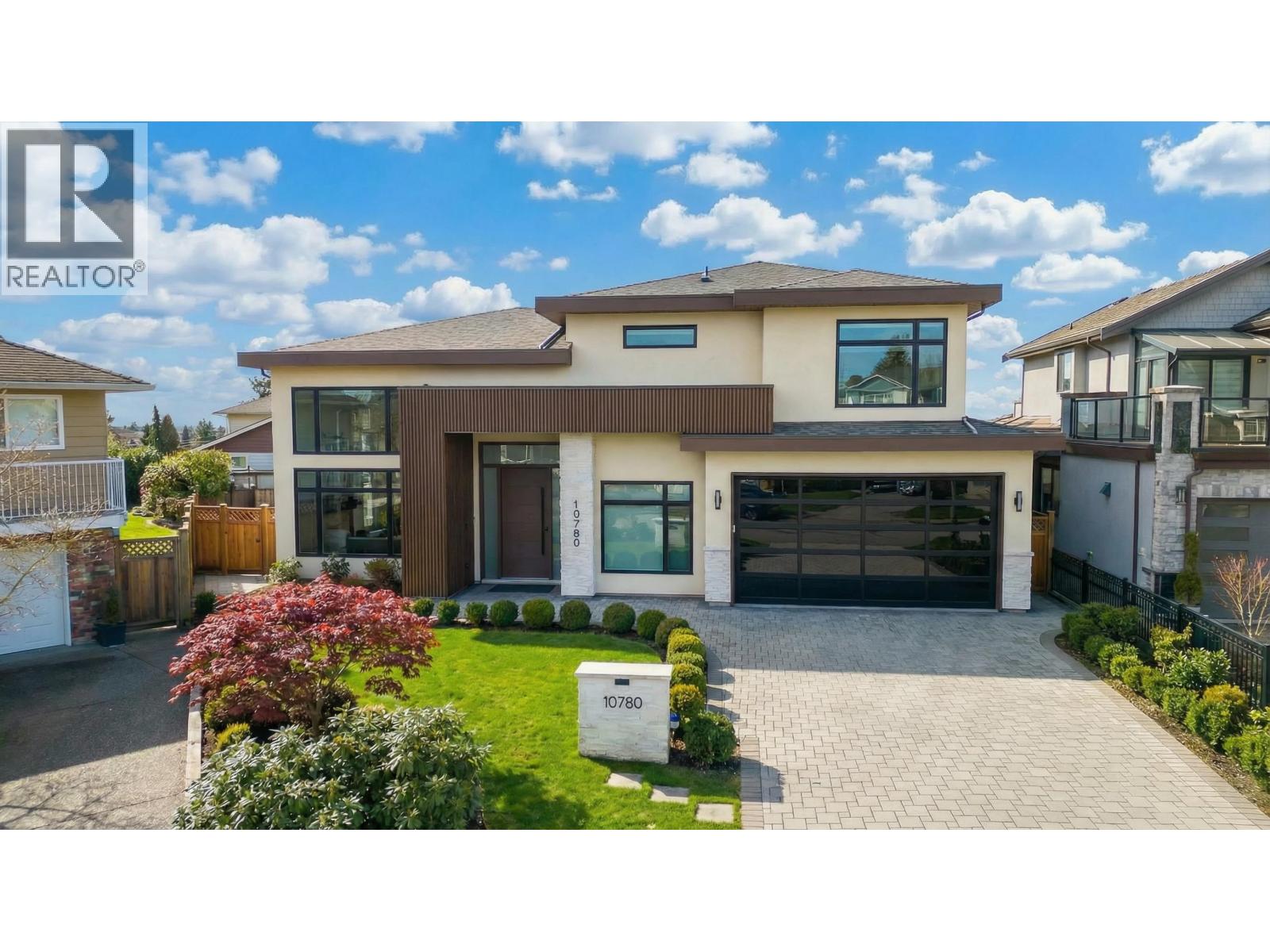 Listing Picture 2 of 40 : 10780 REYNOLDS DRIVE, Richmond / 烈治文 - 魯藝地產 Yvonne Lu Group - MLS Medallion Club Member