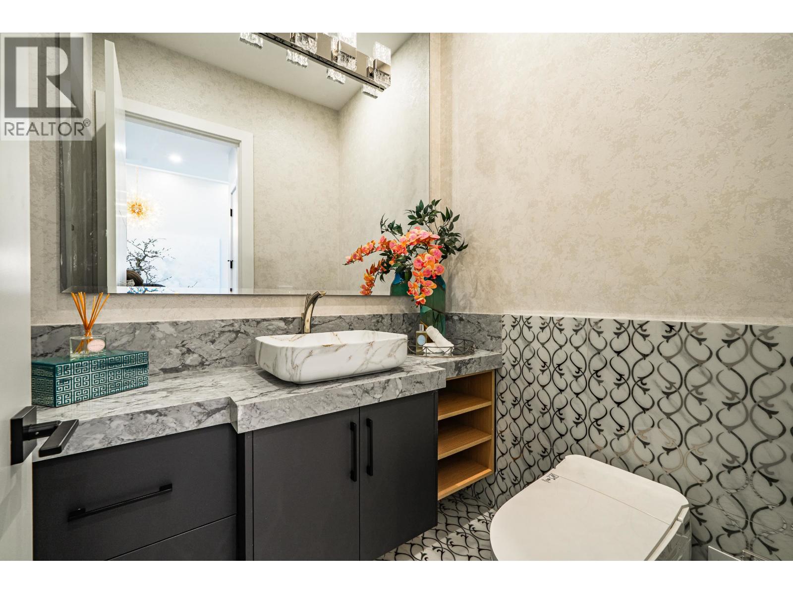 Listing Picture 33 of 40 : 10780 REYNOLDS DRIVE, Richmond / 烈治文 - 魯藝地產 Yvonne Lu Group - MLS Medallion Club Member