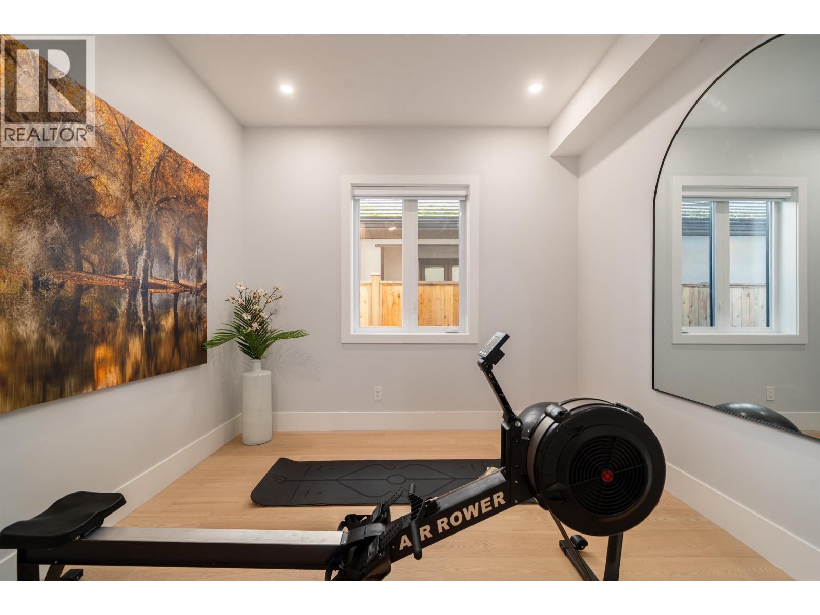 Listing Picture 36 of 40 : 10780 REYNOLDS DRIVE, Richmond / 烈治文 - 魯藝地產 Yvonne Lu Group - MLS Medallion Club Member