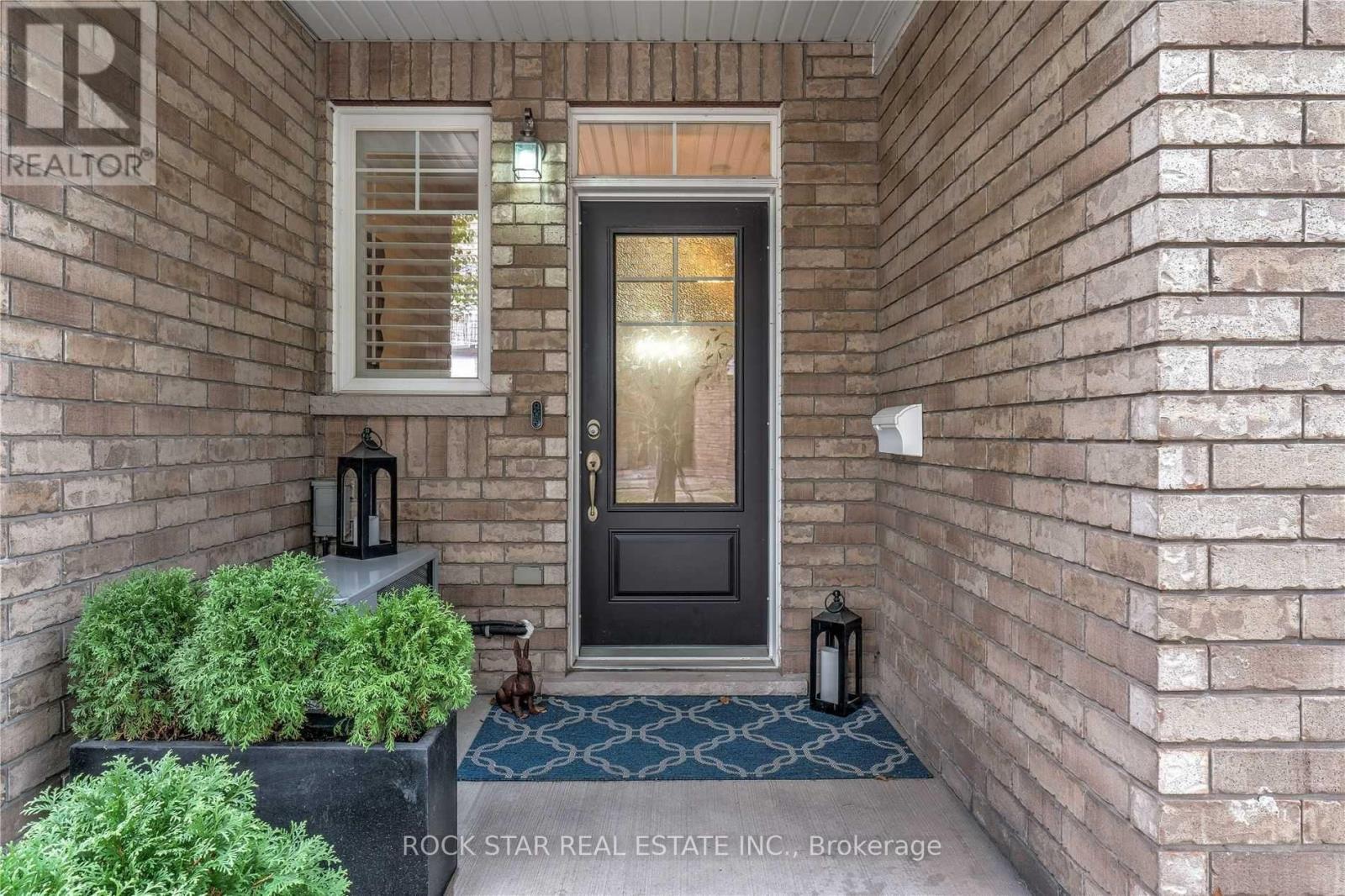 32 - 337 Beach Boulevard, Hamilton, Ontario  L8H 6W4 - Photo 6 - X12809190