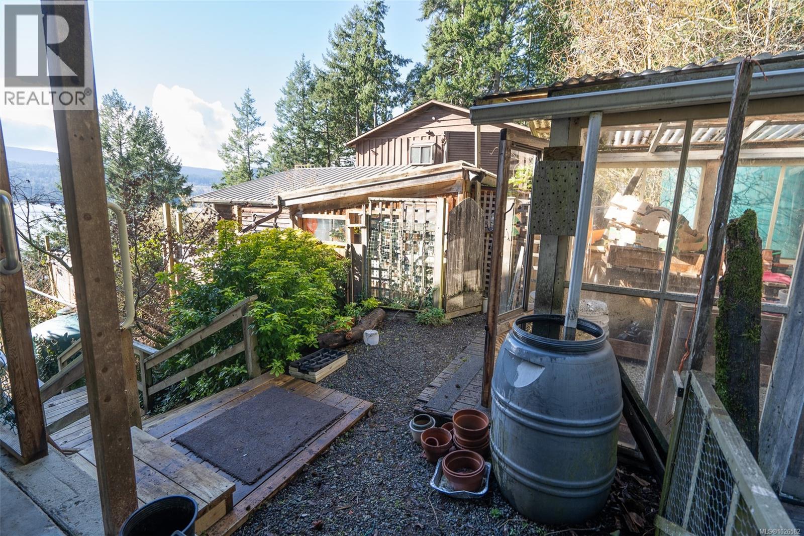 354 Old Scott Rd, Salt Spring, British Columbia  V8K 2L9 - Photo 35 - 1026582