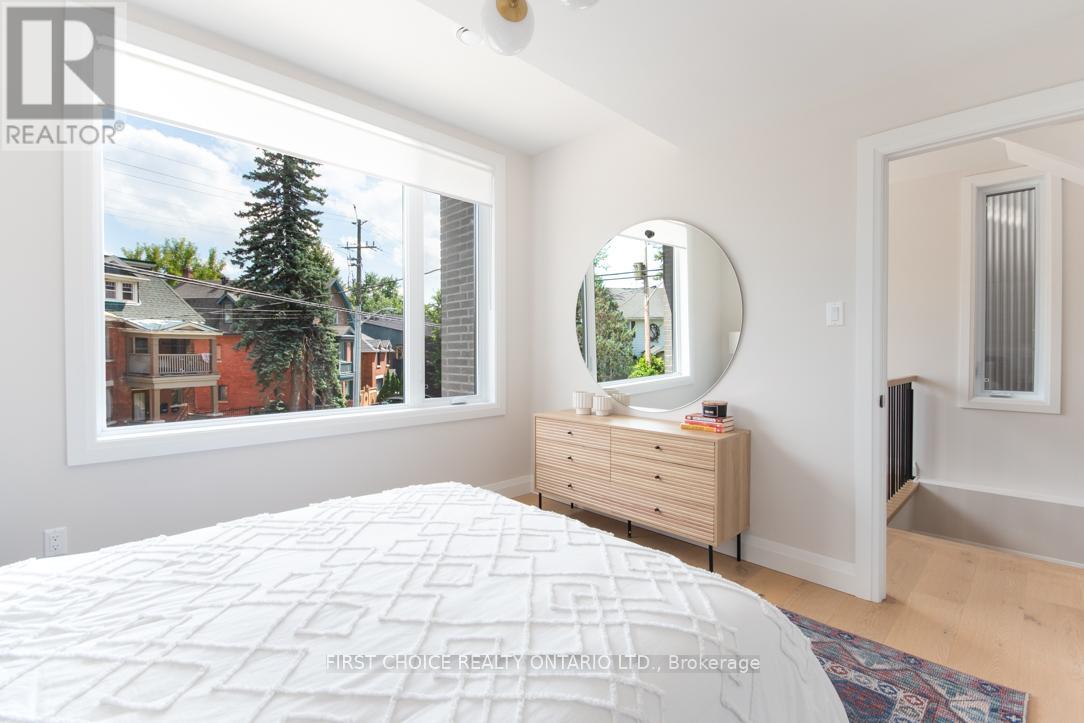 296 Riverdale Avenue, Ottawa, Ontario  K1S 1R1 - Photo 15 - X12809294