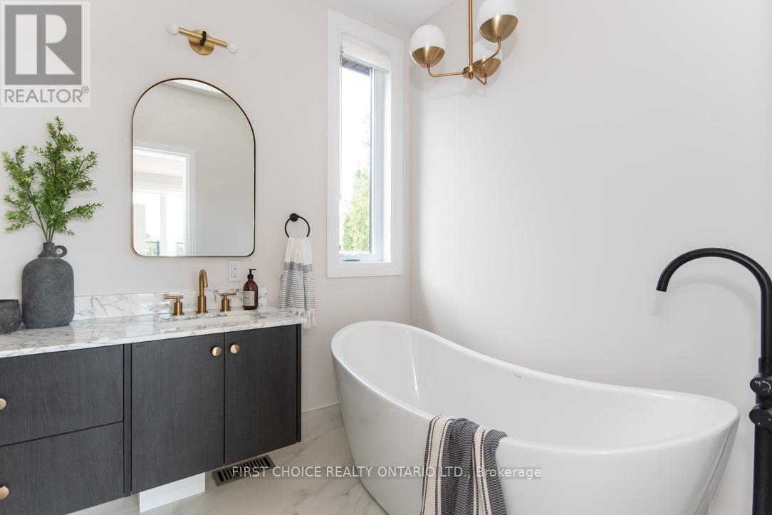 296 Riverdale Avenue, Ottawa, Ontario  K1S 1R1 - Photo 26 - X12809294