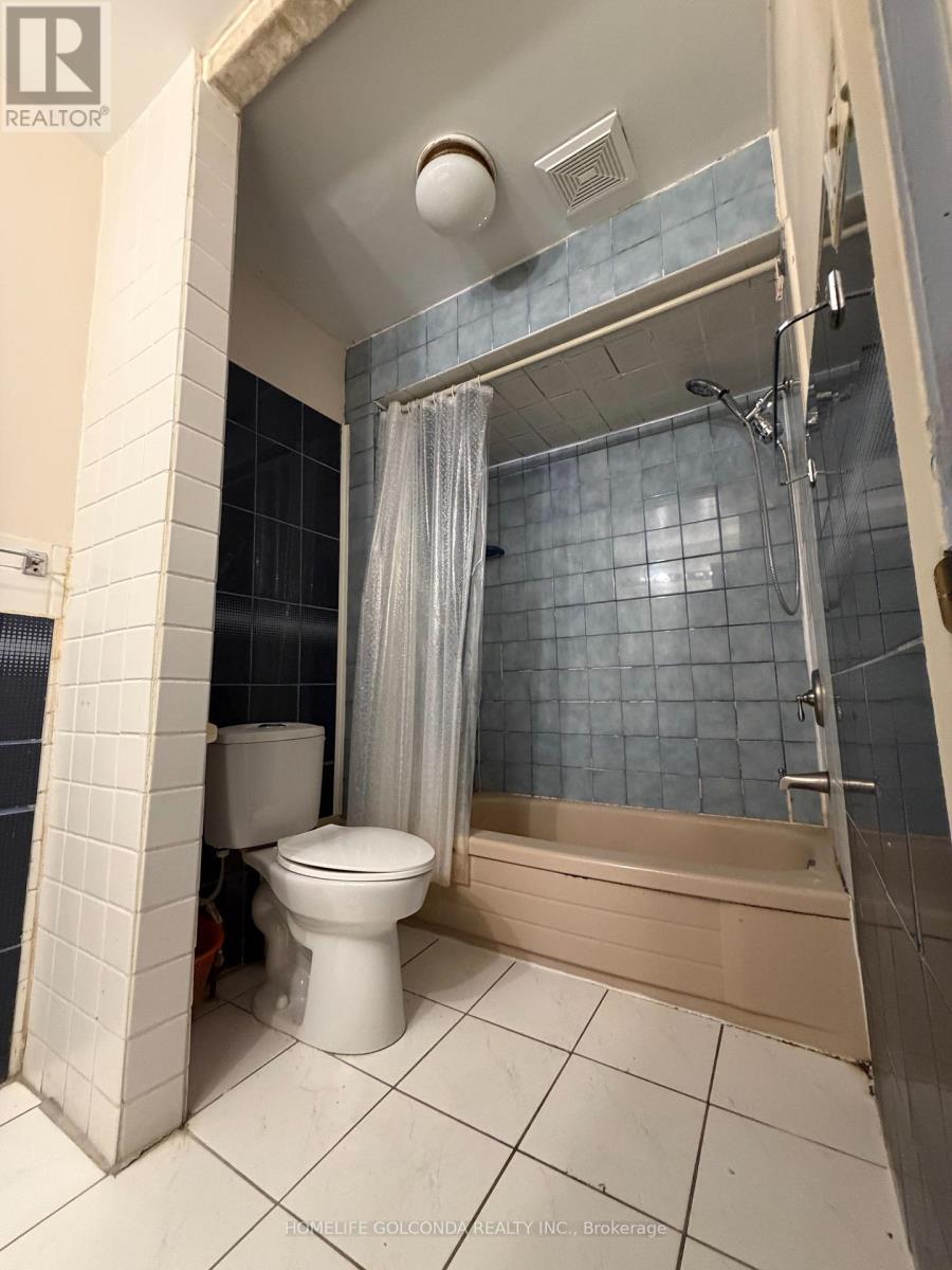 81 Sexton Crescent, Toronto, Ontario  M2H 2L7 - Photo 1 - C12685294