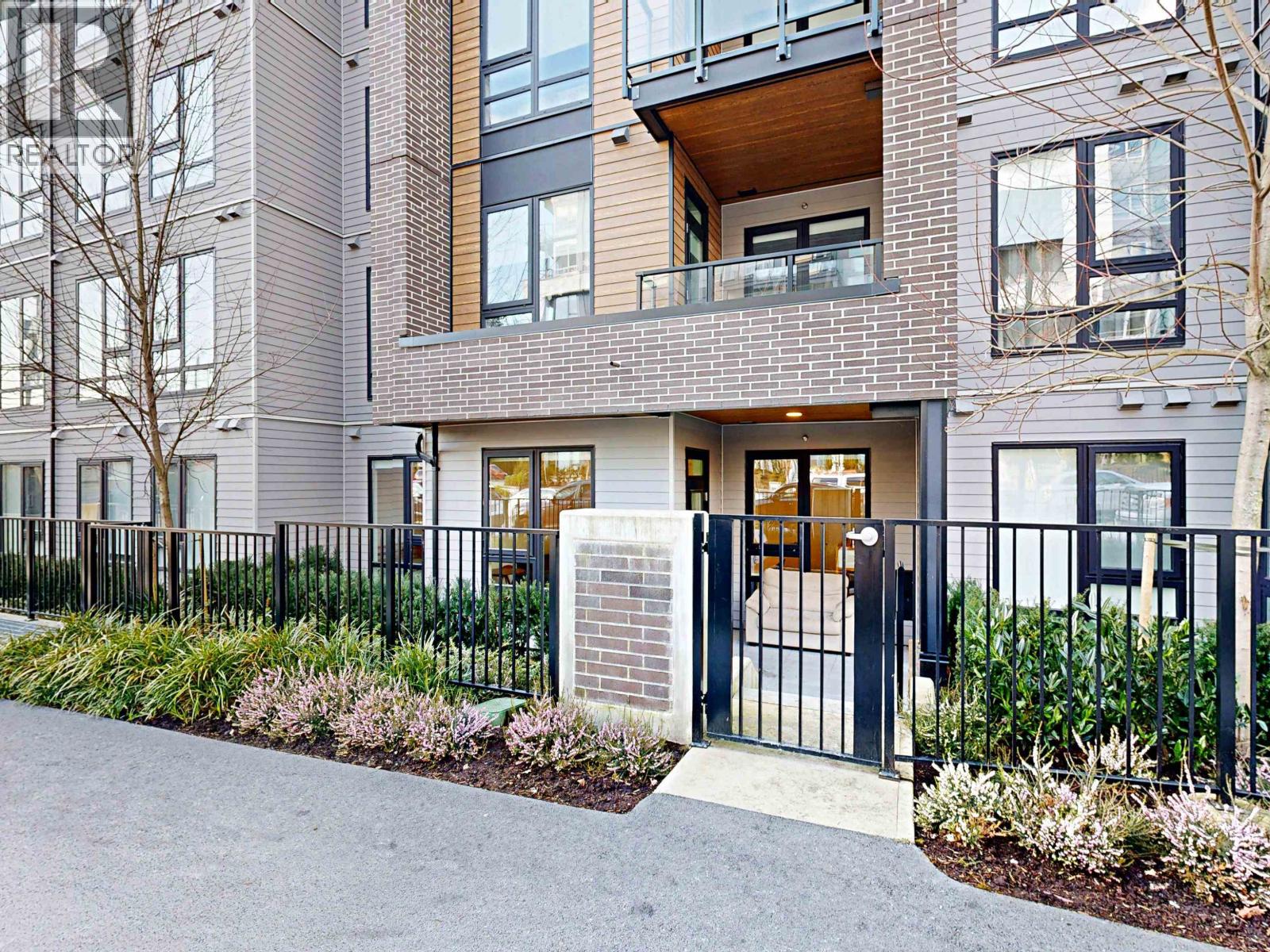 208 615 COTTONWOOD AVENUE, Coquitlam, British Columbia