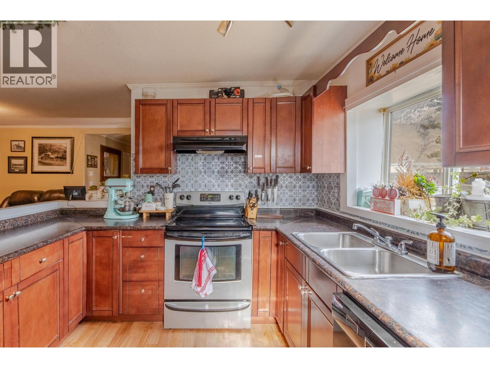 604 Schneider Road, Keremeos, British Columbia  V0X 1N5 - Photo 37 - 10376070