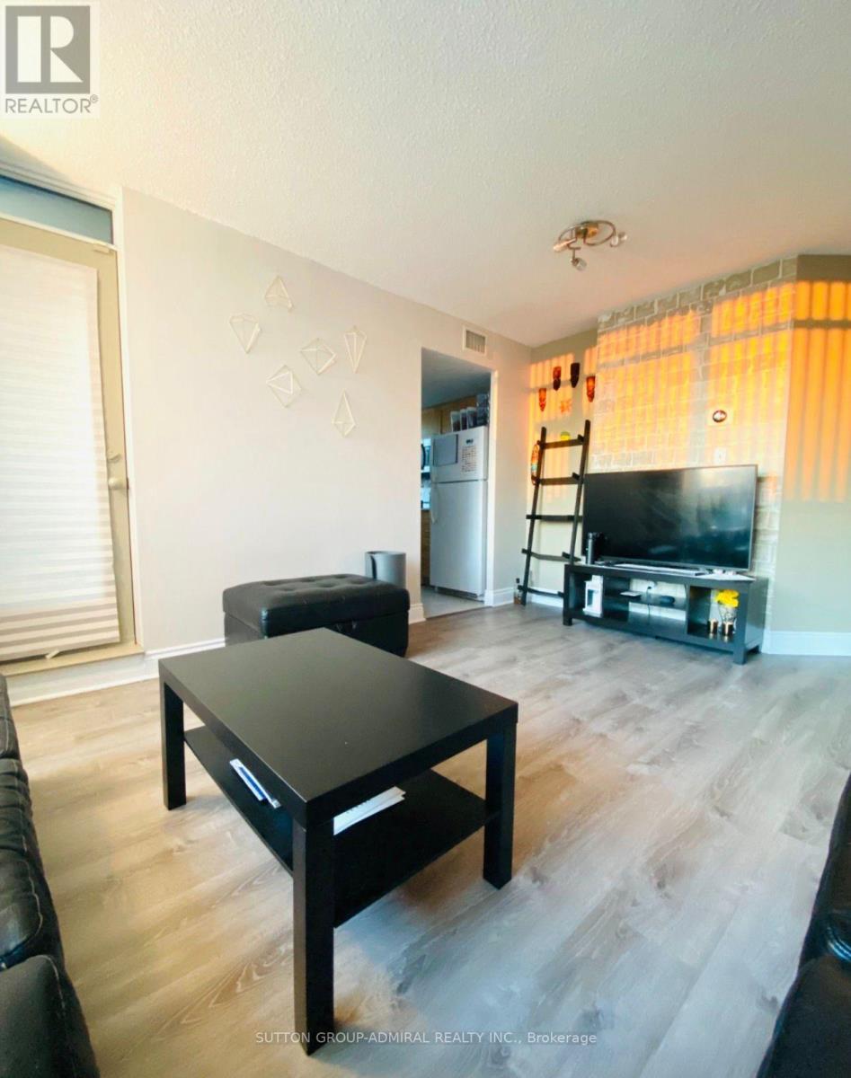 208 - 28 Harrison Garden Boulevard, Toronto, Ontario  M2N 7B5 - Photo 6 - C12809272