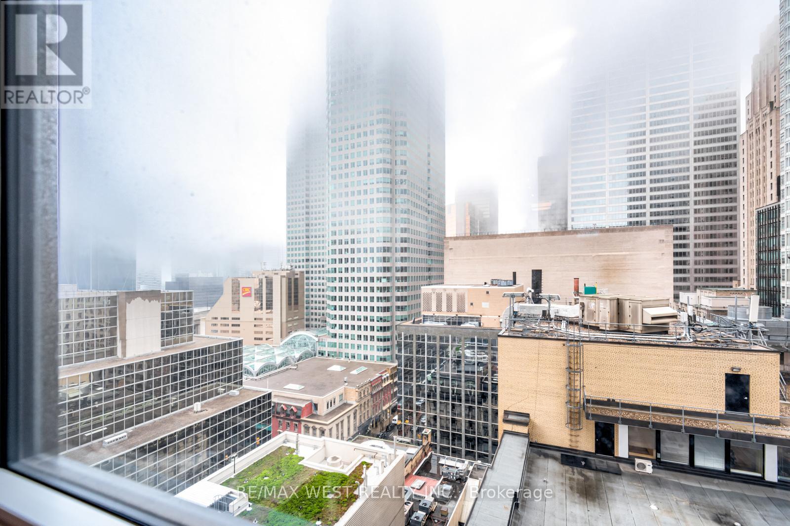 1502 - 88 Scott Street, Toronto, Ontario  M5E 0A9 - Photo 17 - C12809280