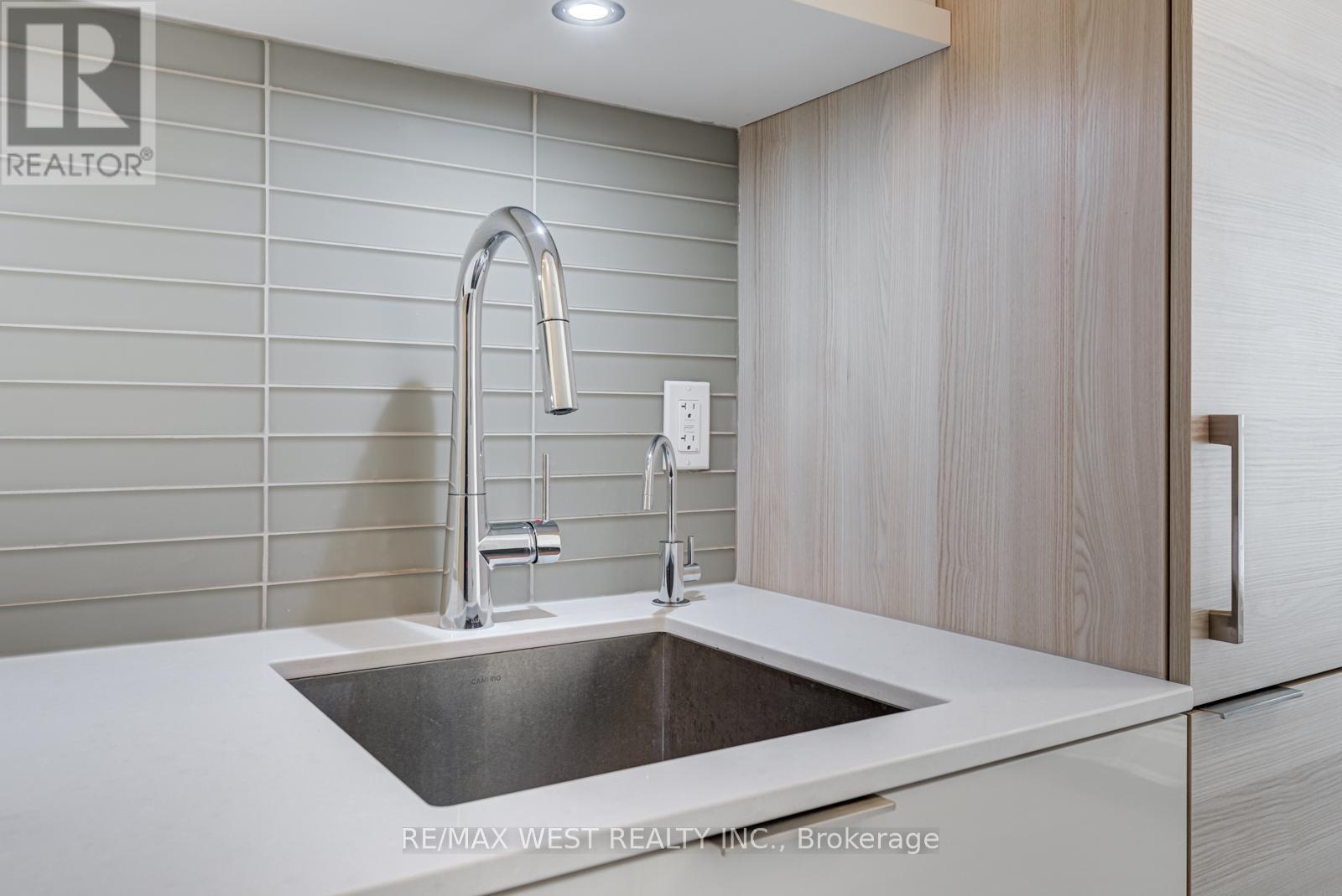 1502 - 88 Scott Street, Toronto, Ontario  M5E 0A9 - Photo 6 - C12809280