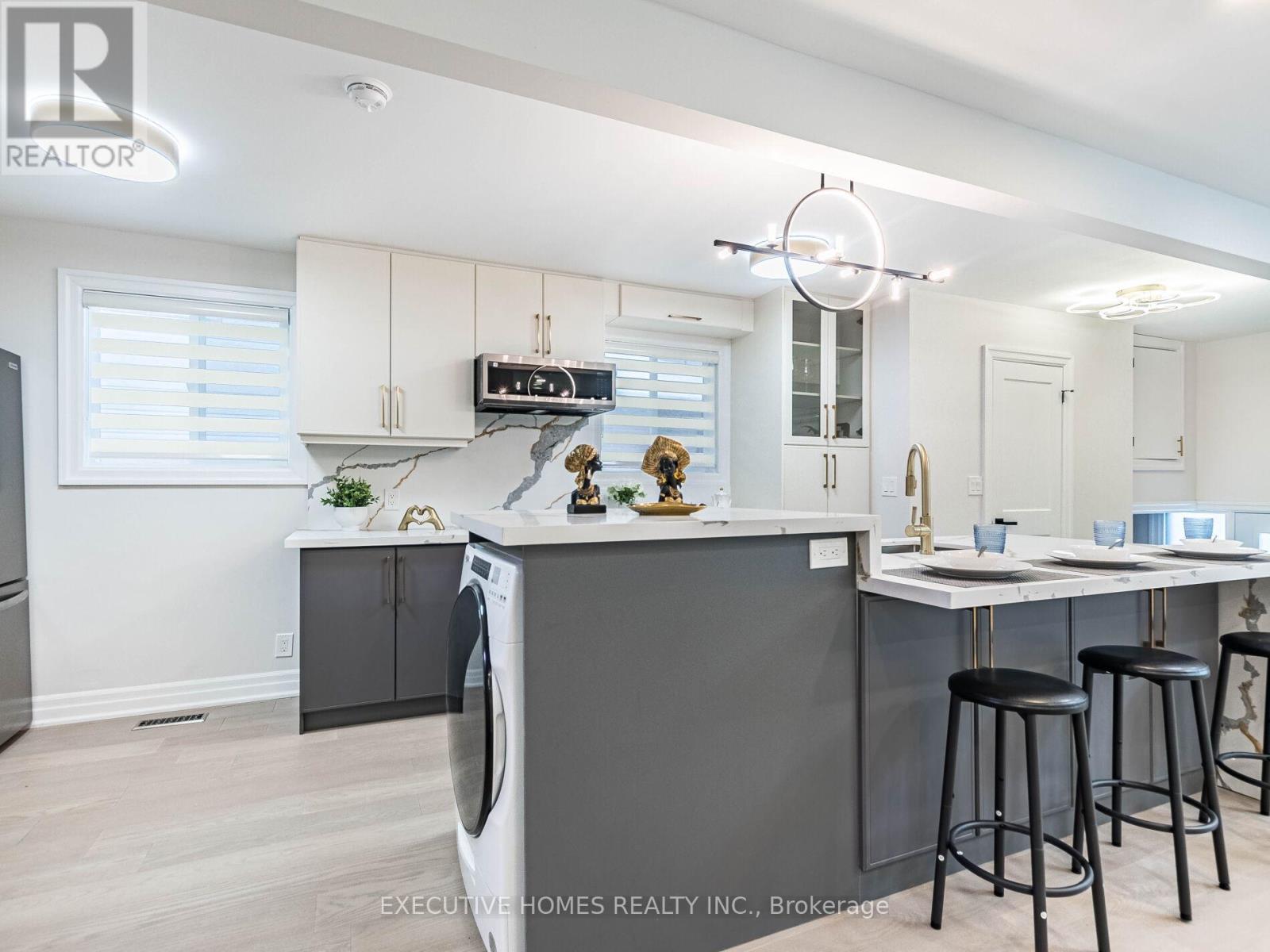 2685 Windjammer Road, Mississauga, Ontario  L5L 1T3 - Photo 6 - W12807034