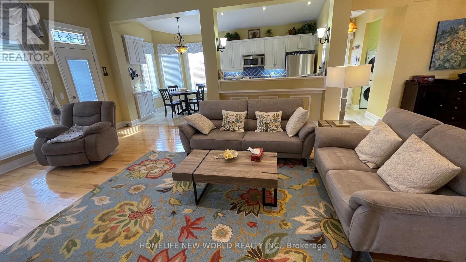 15 Faldo's Flight, Whitchurch-Stouffville, Ontario  L4A 1M6 - Photo 10 - N12809278