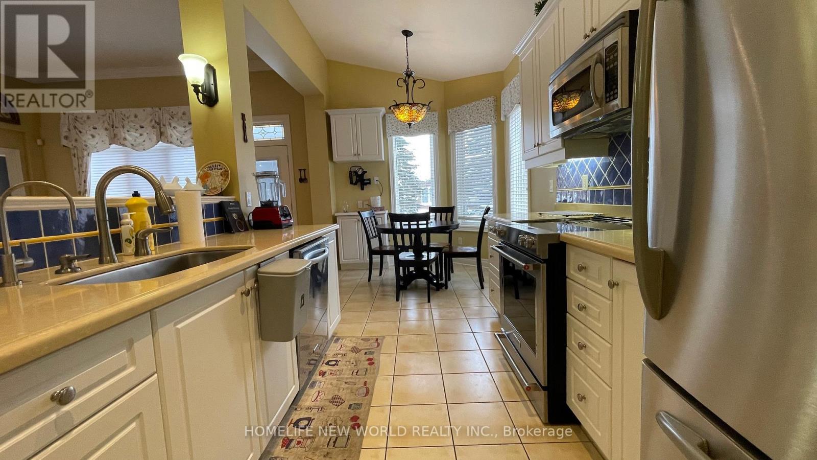 15 Faldo's Flight, Whitchurch-Stouffville, Ontario  L4A 1M6 - Photo 12 - N12809278